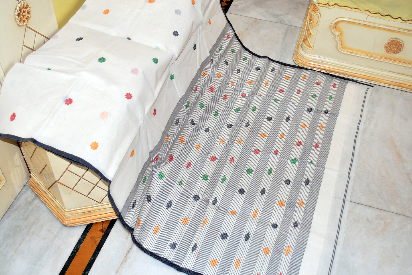 Hand Work Cotton Dhakai Jamdani Saree in Off White, Black and Multicolor Thread Work