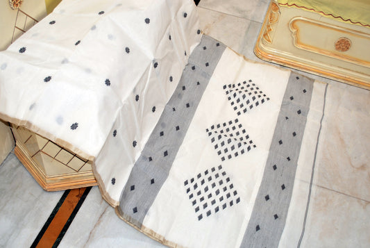 Rhombus Motif Pallu Hand Work Cotton Dhakai Jamdani Saree in Off White, Black and Muted Gold
