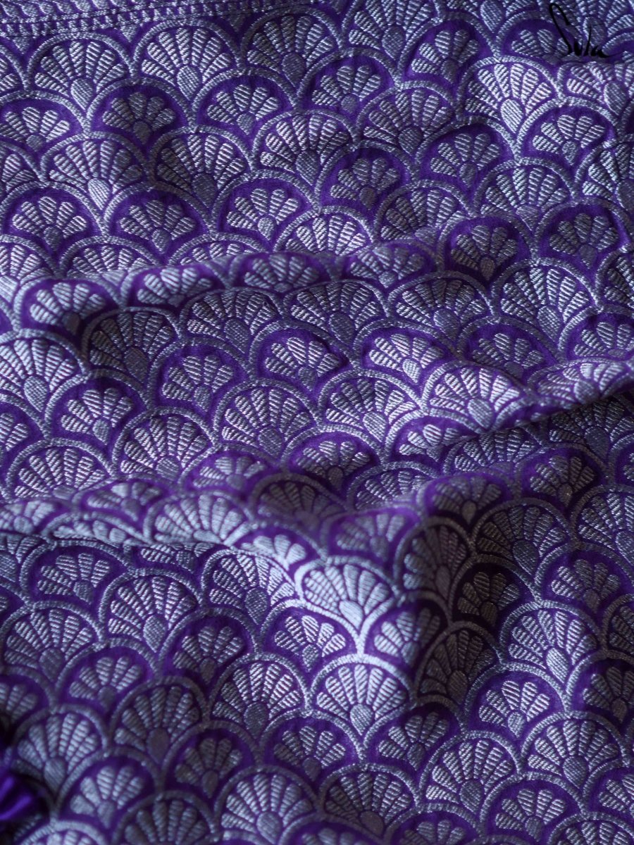 Feminist Farida - Suta Bombay