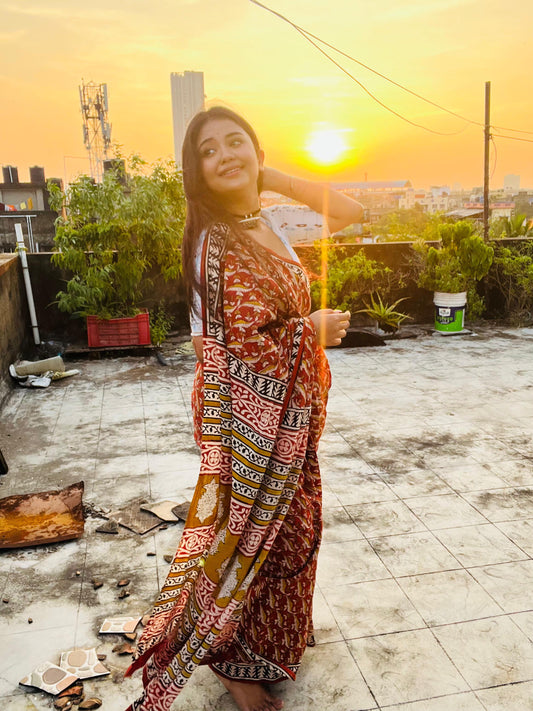 Gaurbandh- Red Bagru Natural Dyes Handblock Printed - Cotton Mulmul Saree
