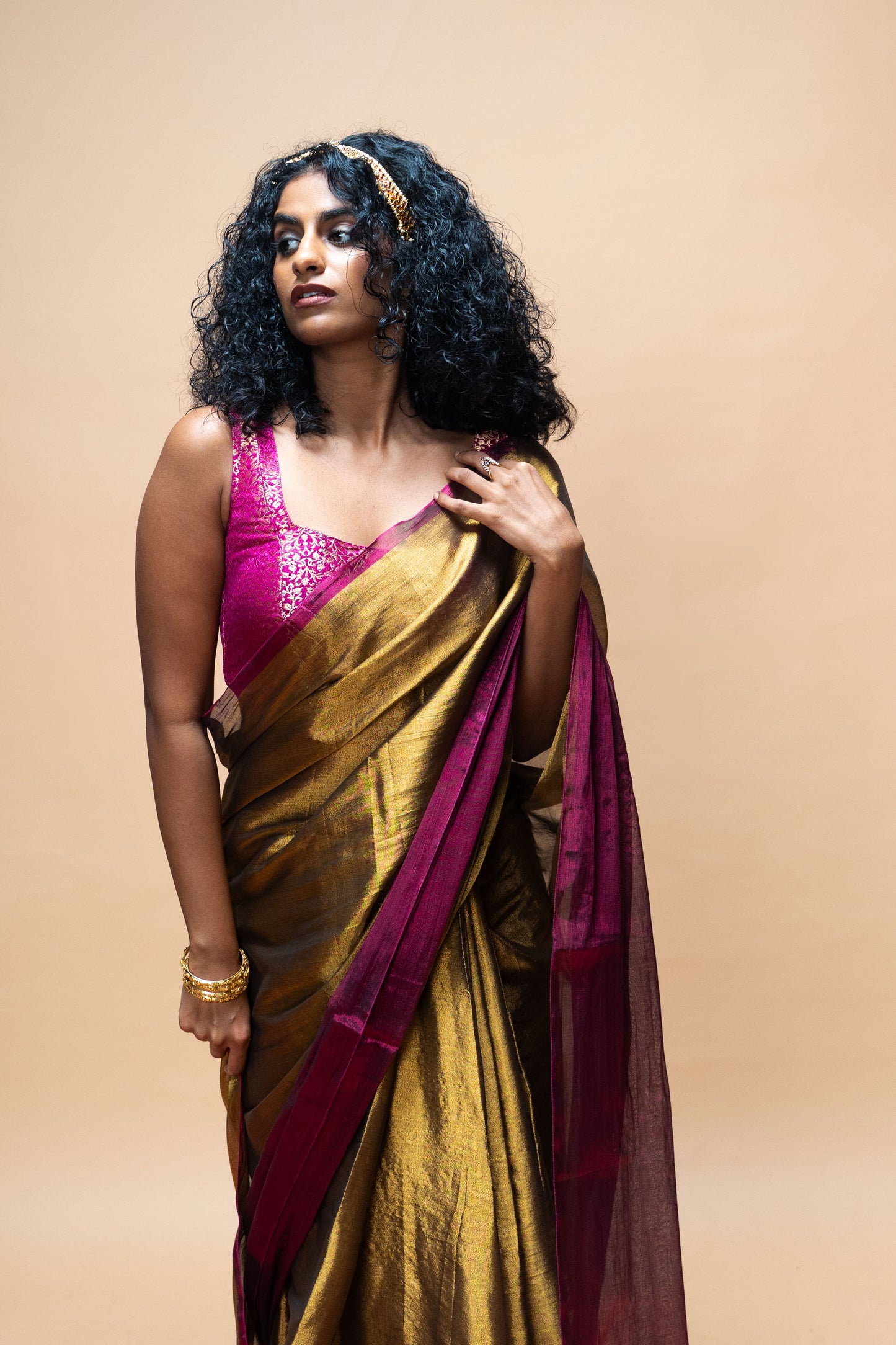 TAVYA saree I Golden Handloom Tissue Saree
