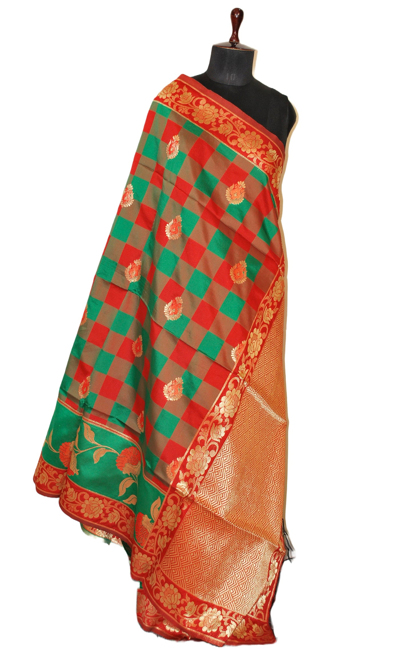 Blended Cotton Silk Checks Kanchipuram Saree in Green, Red and Orange