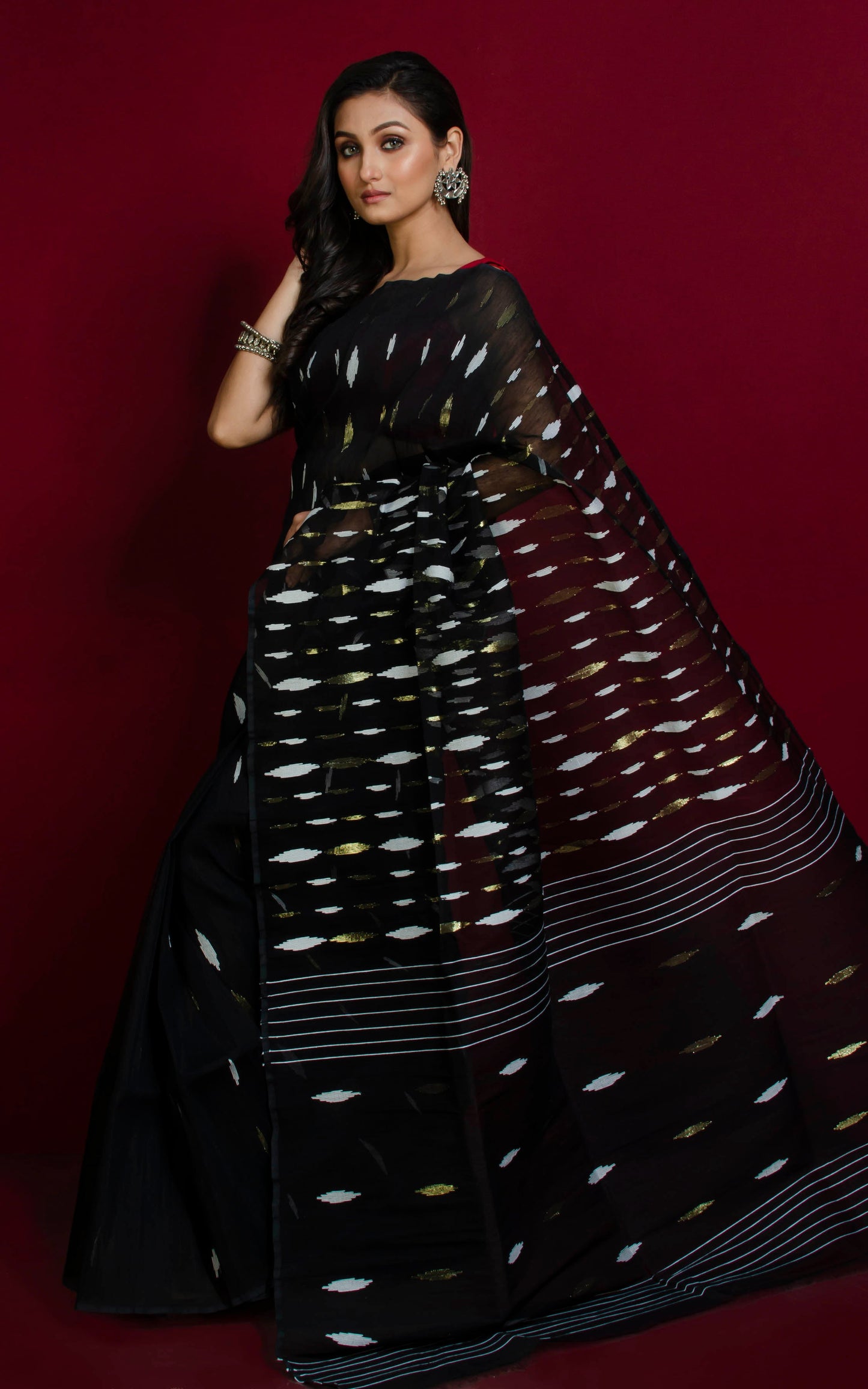 Hand Karat Work Muslin Jamdani Saree in Black, White and Gold