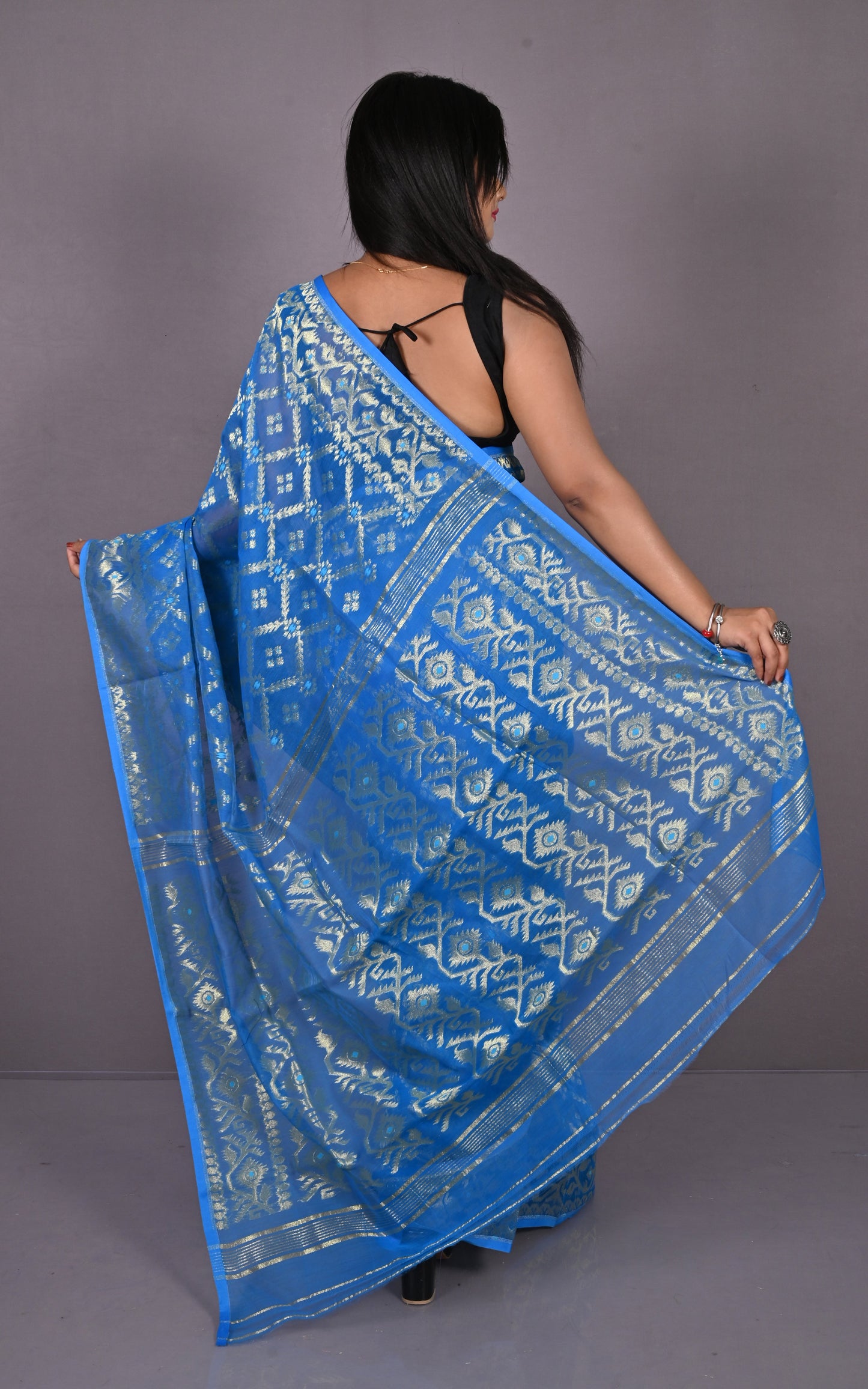 Soft Zari Brocade Dhakai Jamdani Saree in Strobe Blue and Golden