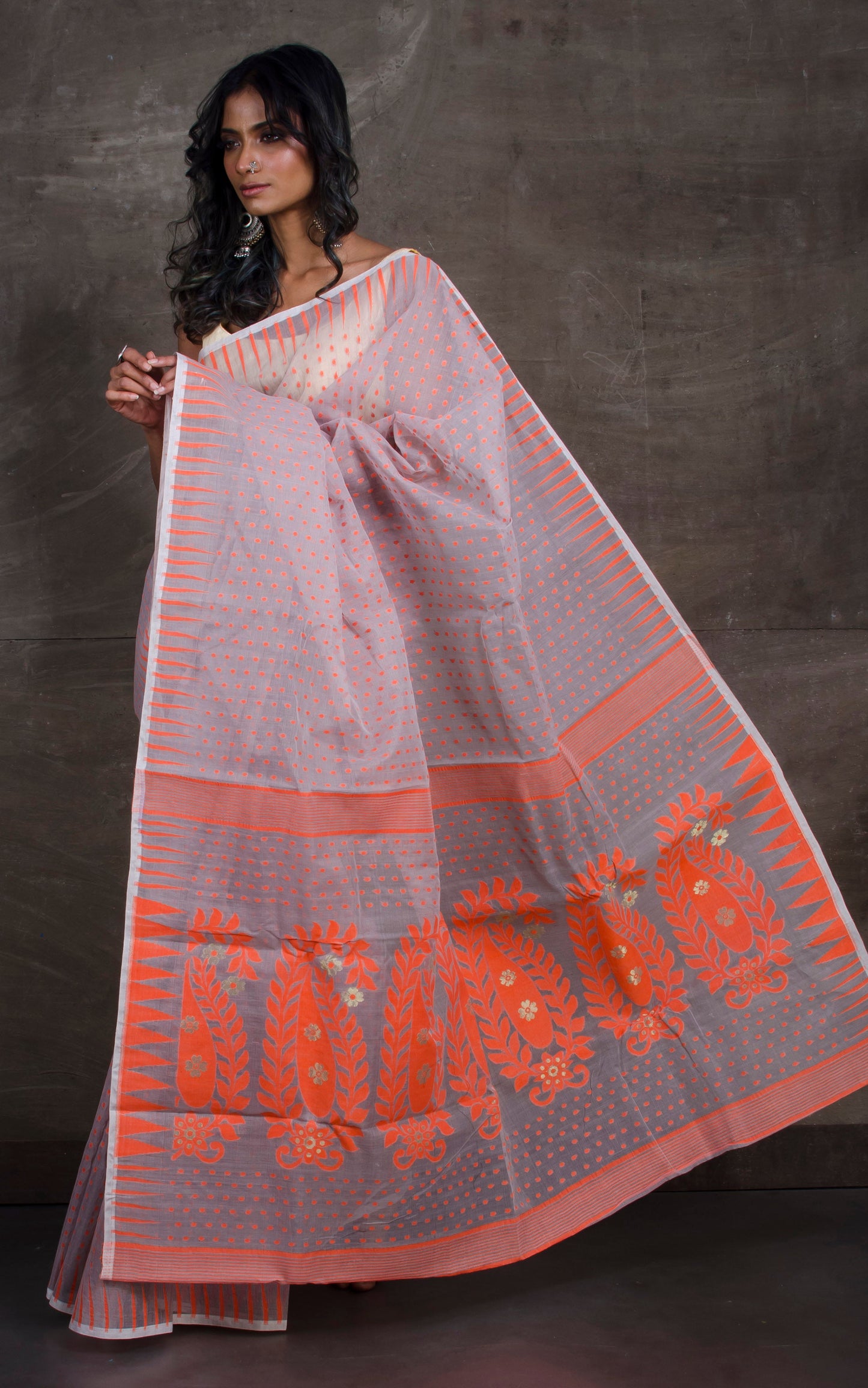 Dhakai Jamdani Saree in Aquarelle Lilac and Orange
