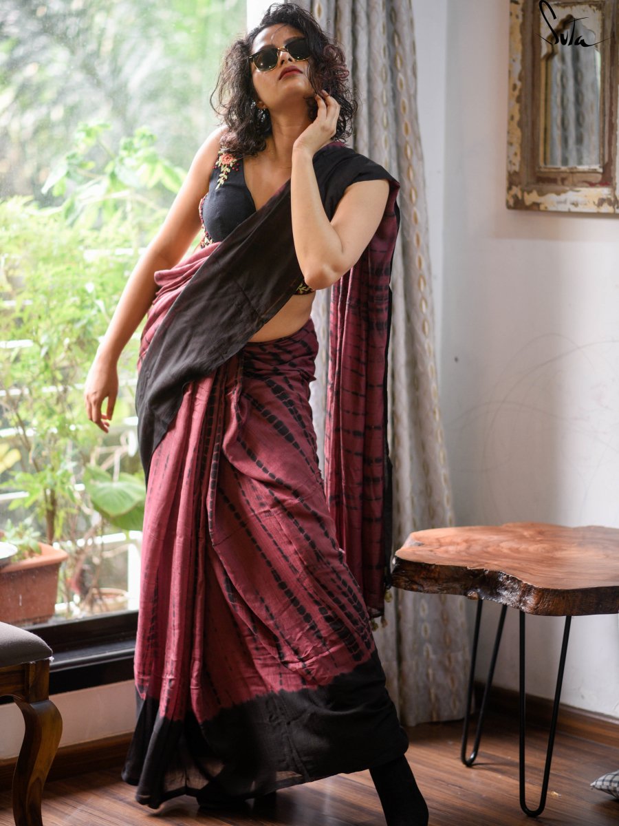 Plunging Waves - Suta Bombay