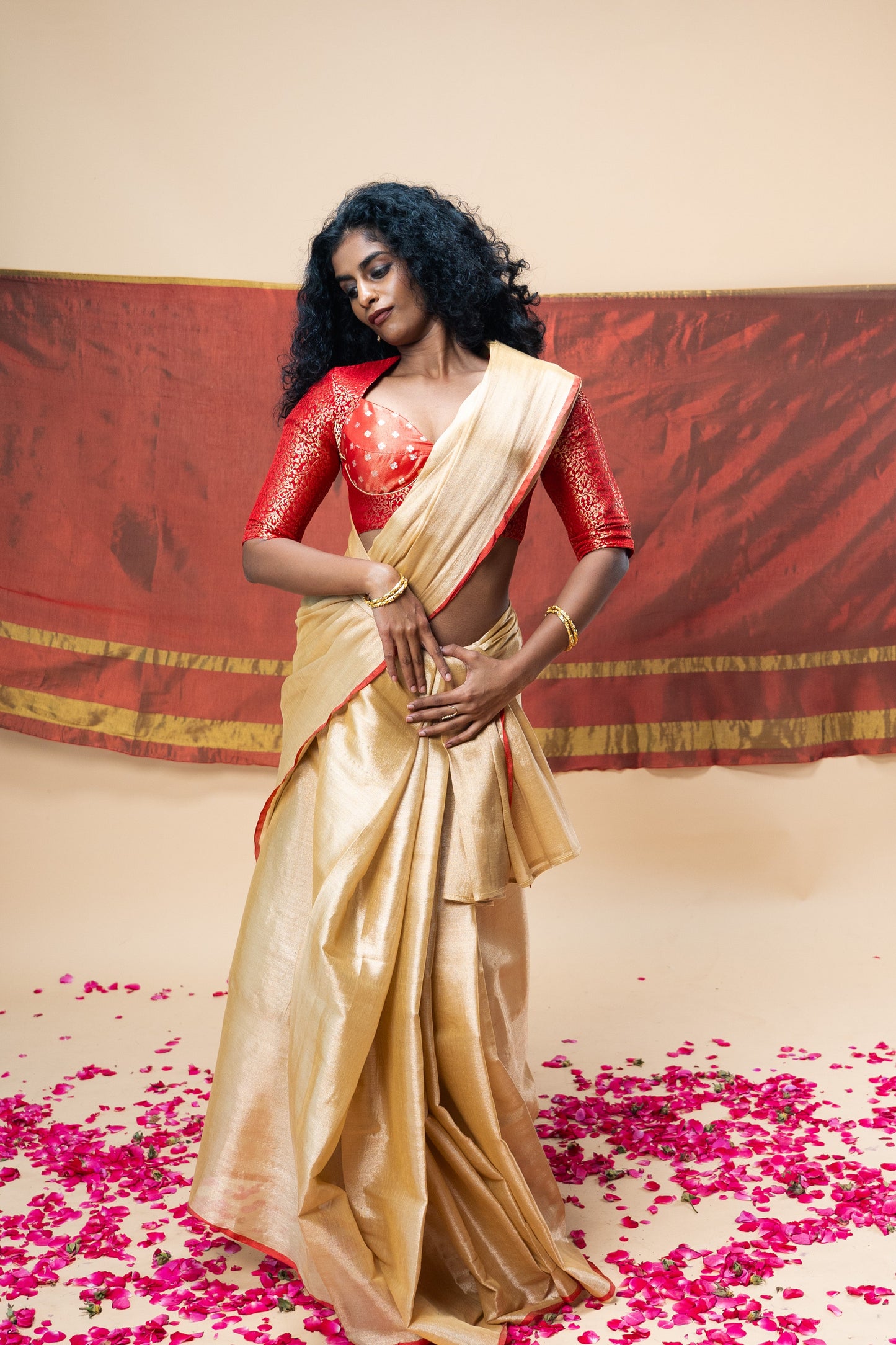 Mrigvi saree I Rose Gold Handloom Tissue Saree