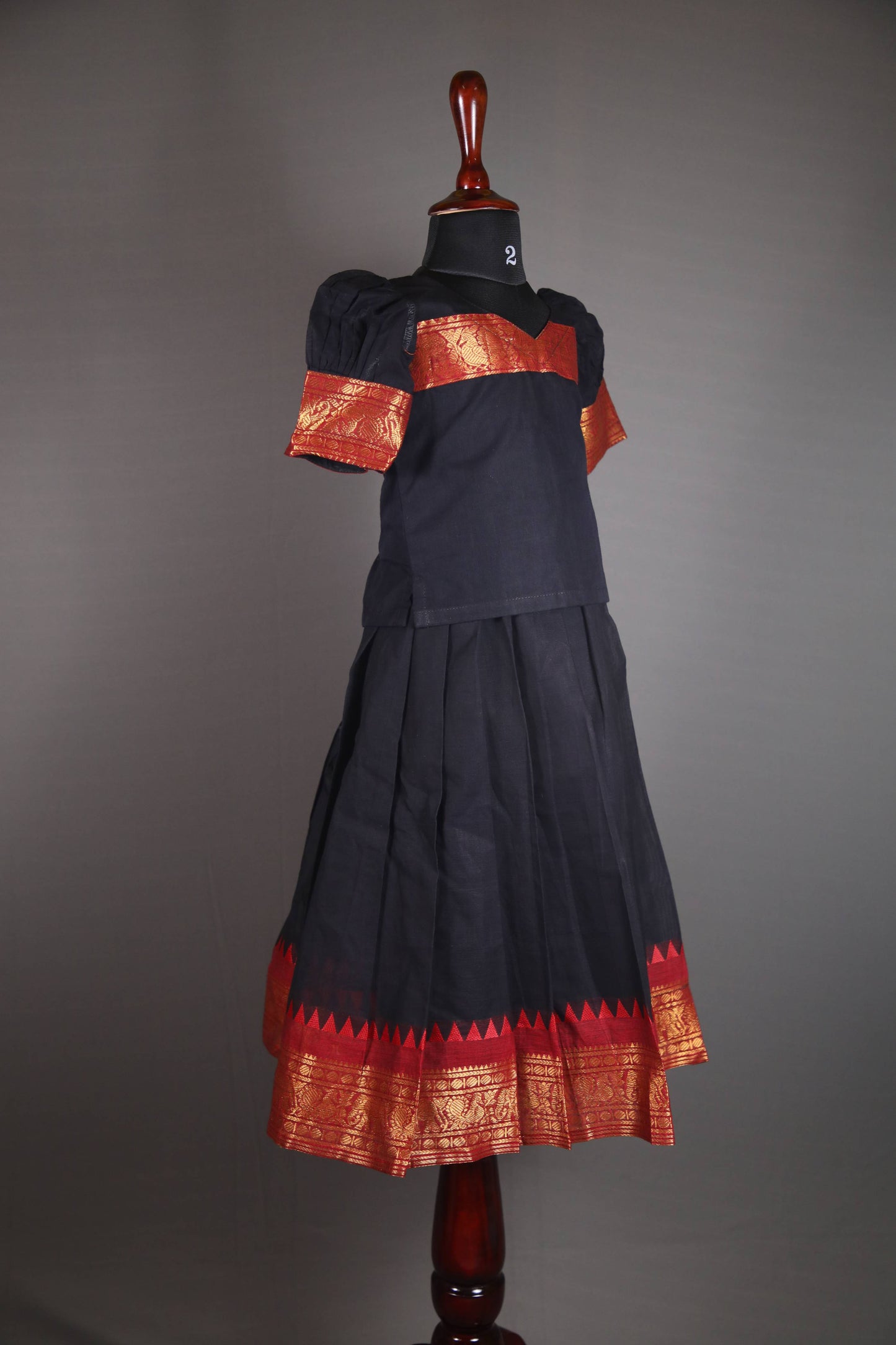 Siya - Pavada sattai in kanchi cotton in Black color