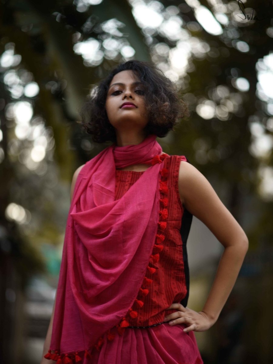 Strawberry or raspberry? - Suta Bombay