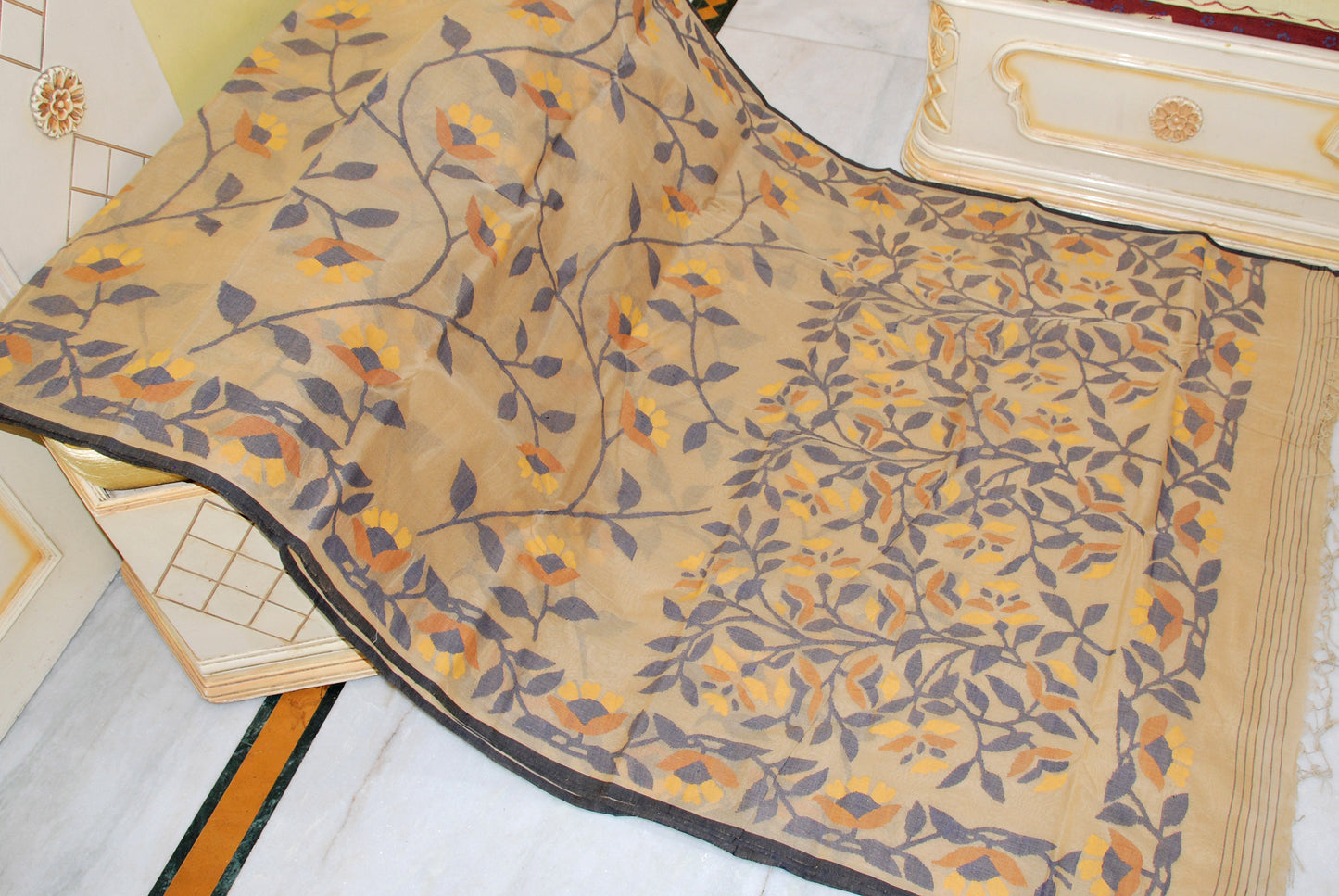 Bengal's Pride Premium Hand Woven Jangla Jaal Work Cotton Dhakai Jamdani Saree in Dark Beige, Sienna Brown, Yellow and Black Thread Work