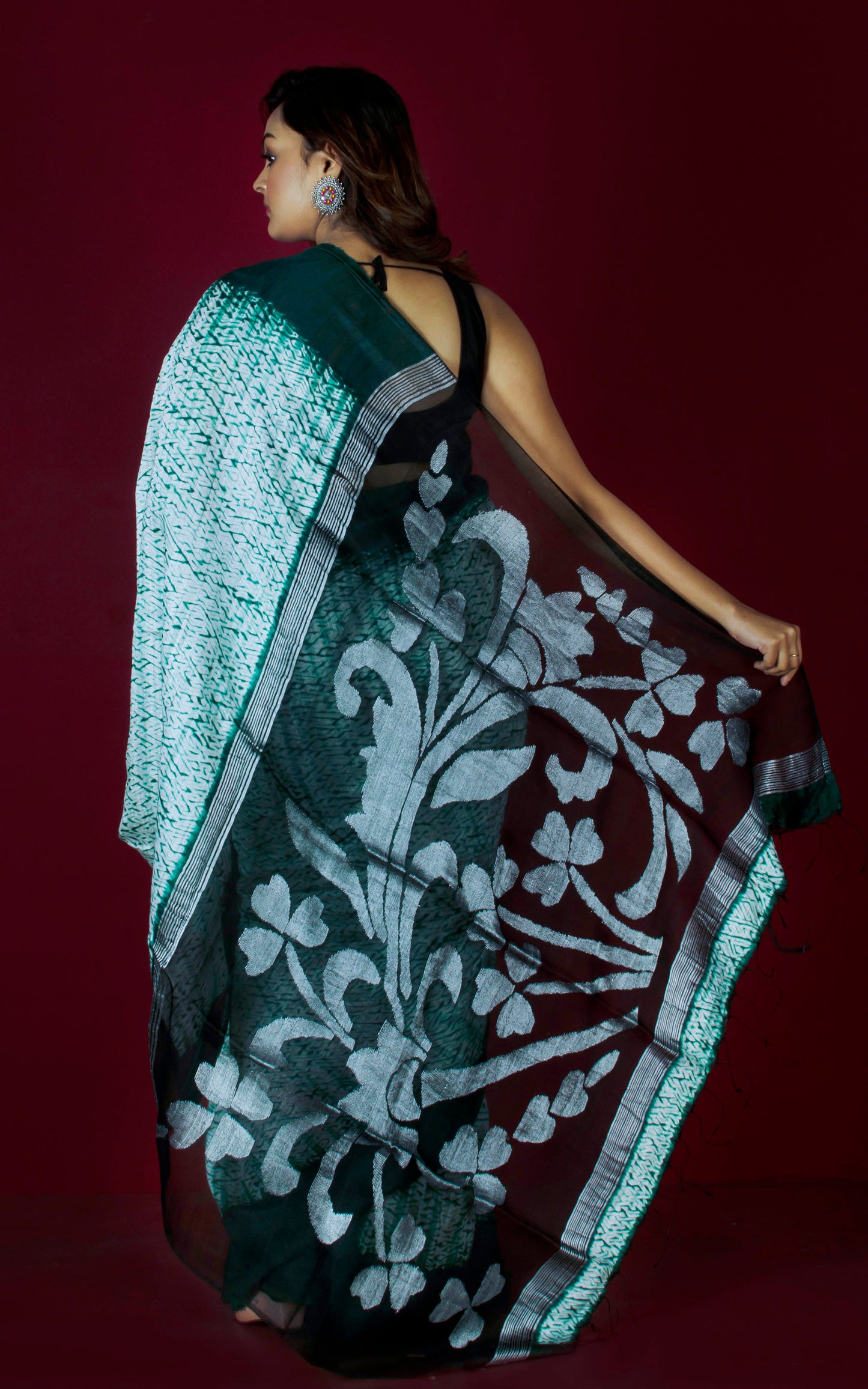 Pure Handloom Matka Shibori Jamdani Saree in Off White and Green
