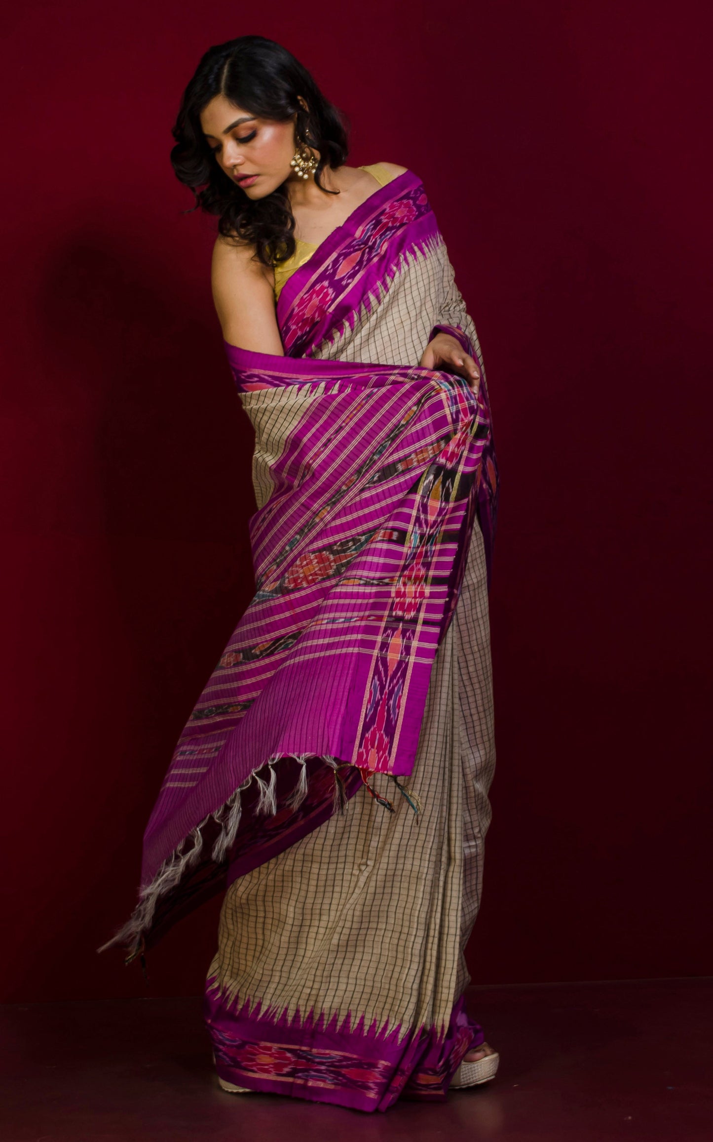 Woven Micro checks Tussar Sambalpuri Work Kotki Silk Saree in Beige, Black and Fandango Purple