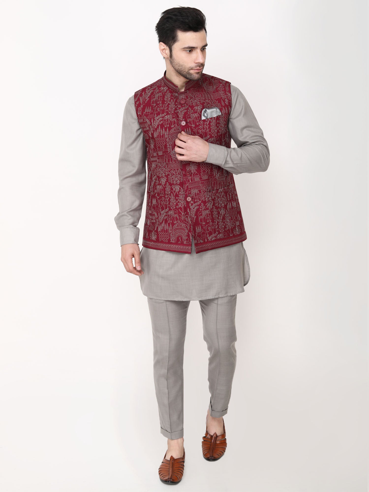 Maroon Nehru Jacket with Grey Kurta Pants L Maroon Nehru Jacket with Grey Kurta Pants L
