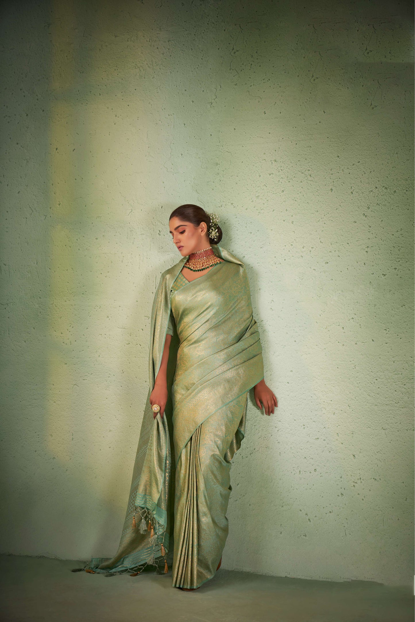 Stunning Green Gold Zari Kanjeevaram Silk Saree