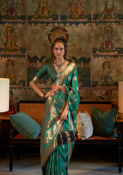 Emerald Green Kona Pure Satin Tanchoi Handloom Silk Saree