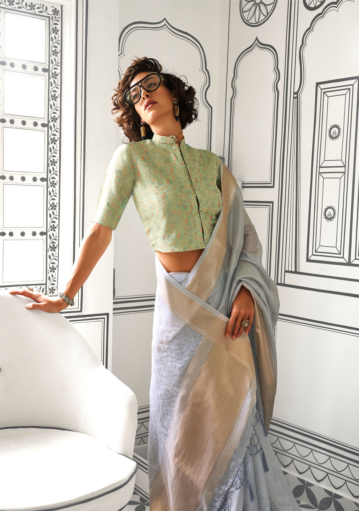 Light Grey Knoorie Moss Chiffon Handloom Saree