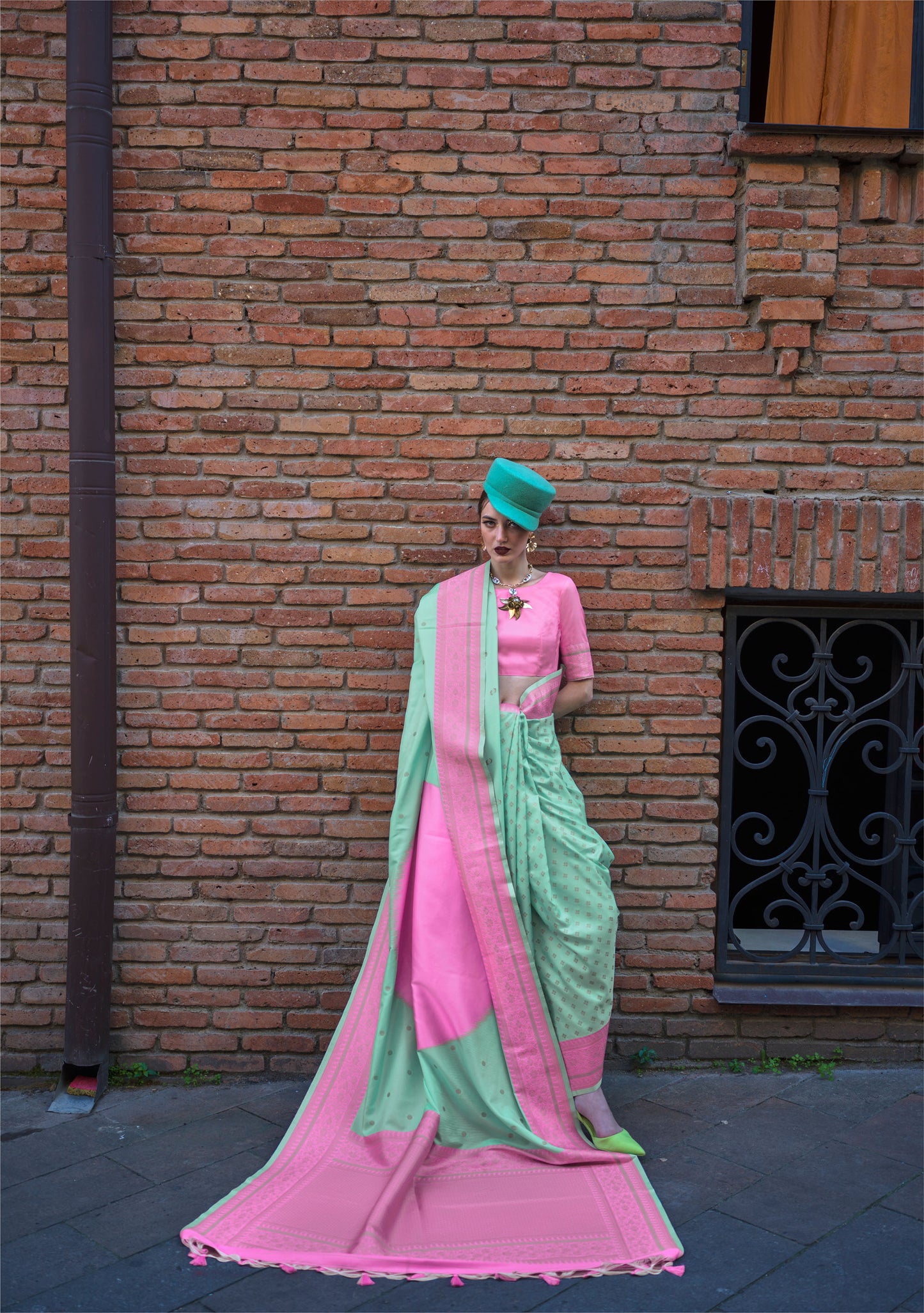 Green Pink Koche Soft Silk Handloom Saree