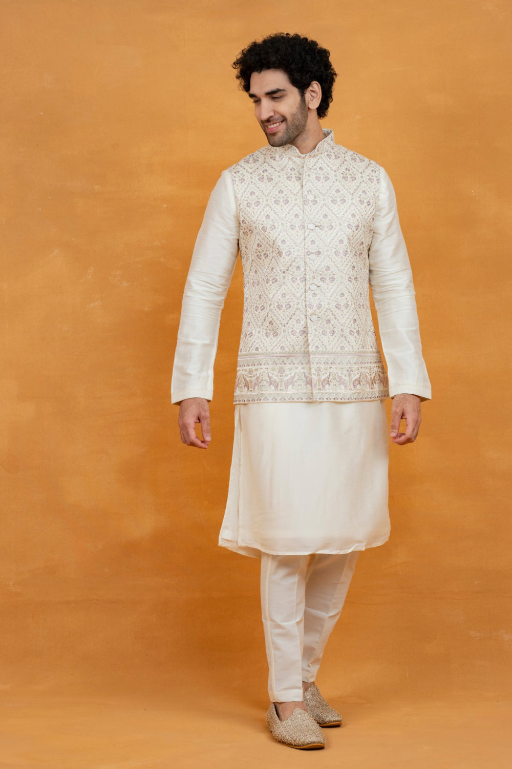 Cream silk koti set with pastel thread embroidery