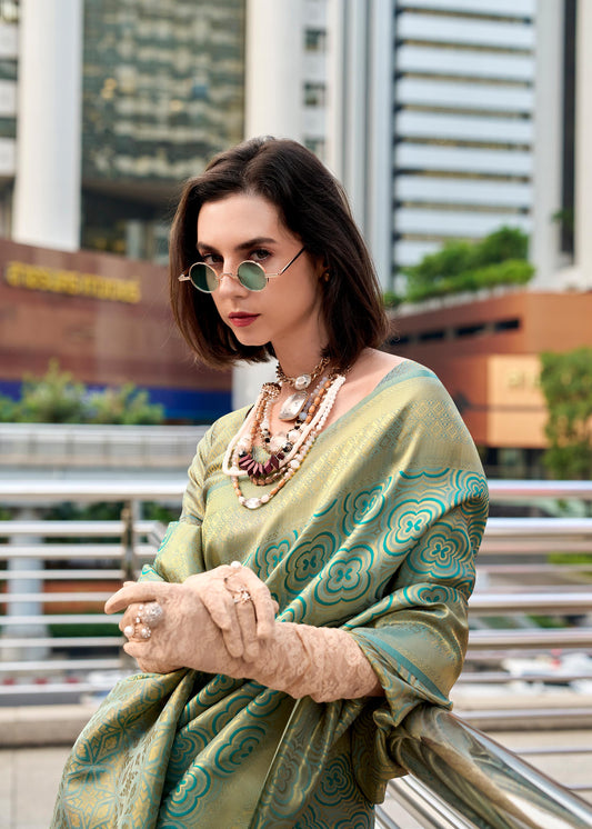 Light Green Butterscotch Handloom Kanchivaram Buttery Silk Saree