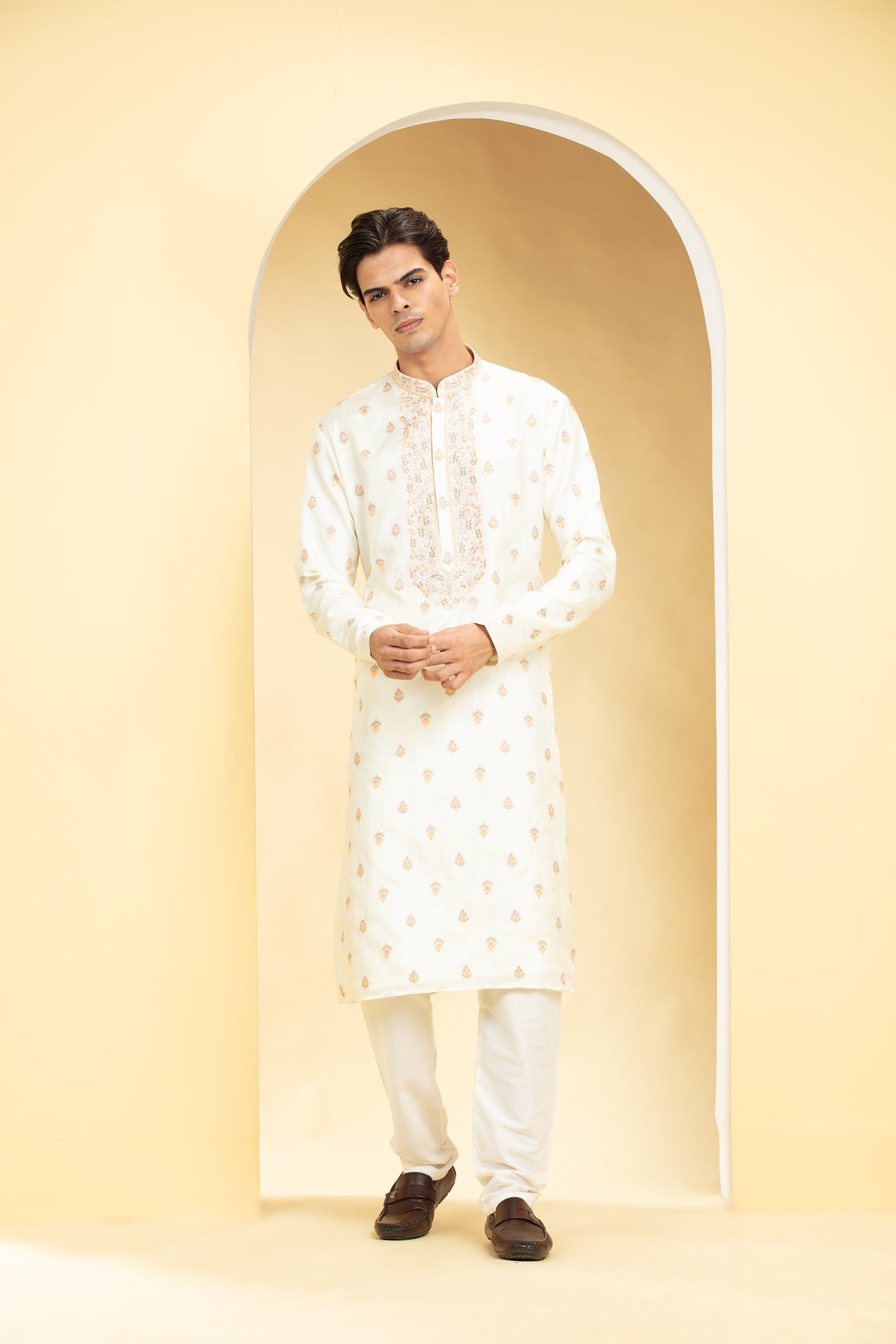 Coconut White kurta pajama set with Resham embroidery