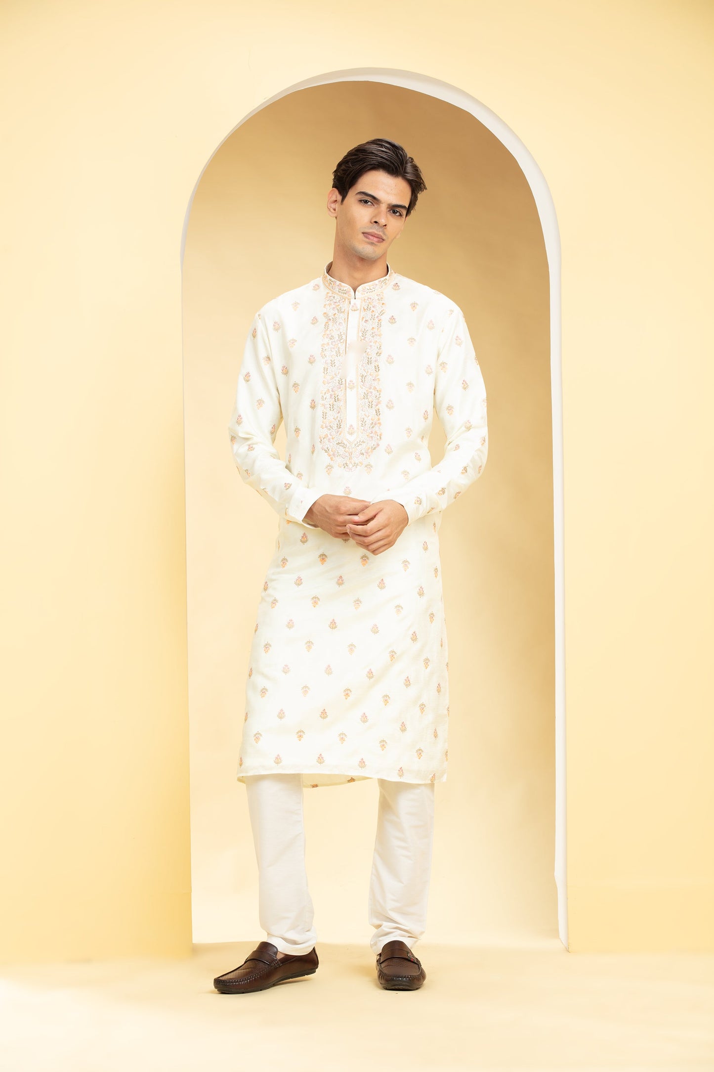 Coconut White kurta pajama set with Resham embroidery