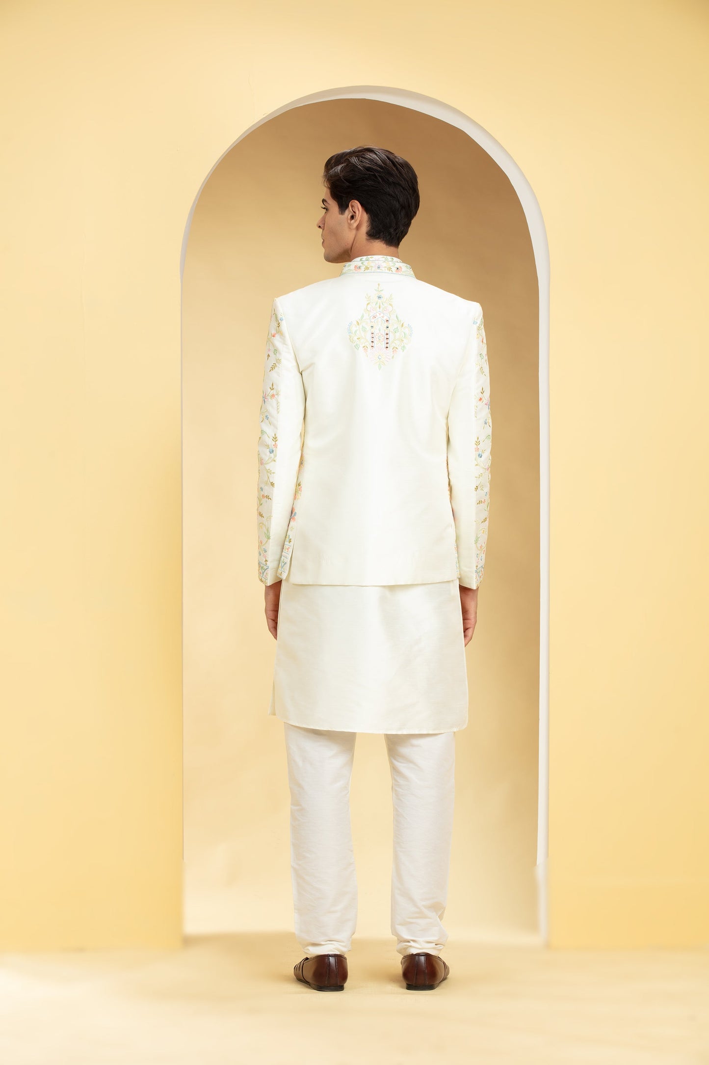 Multicoloured Jodhpuri Set with Resham embroidery