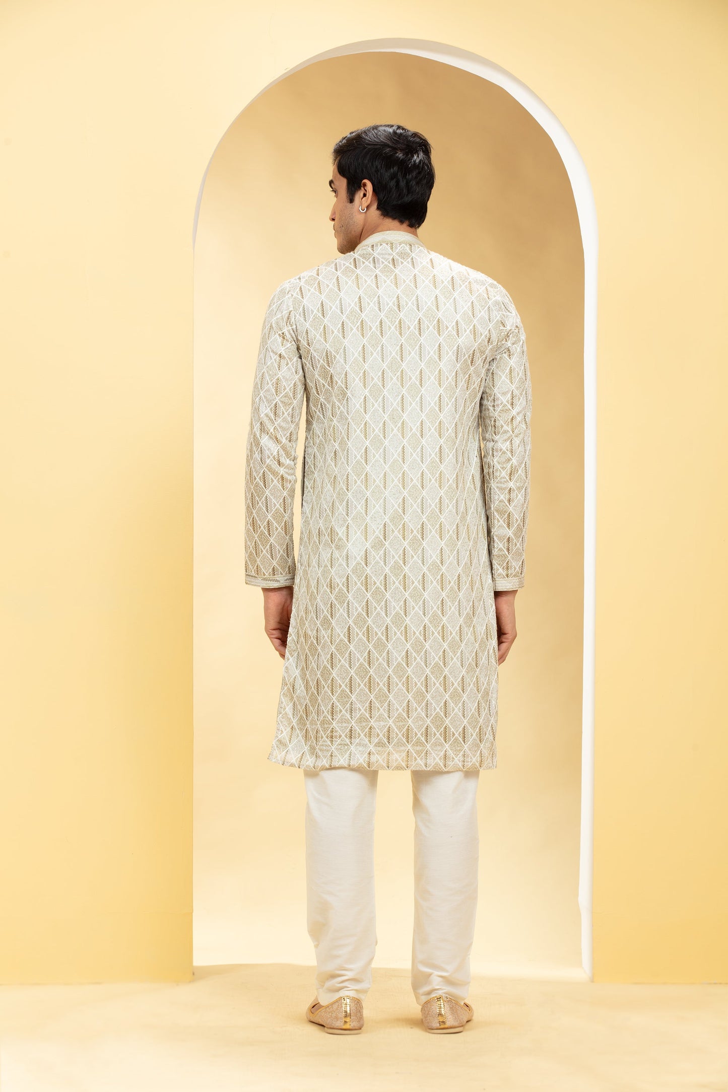 Multicoloured Lucknowi kurta pajama Set with Resham and Thread work