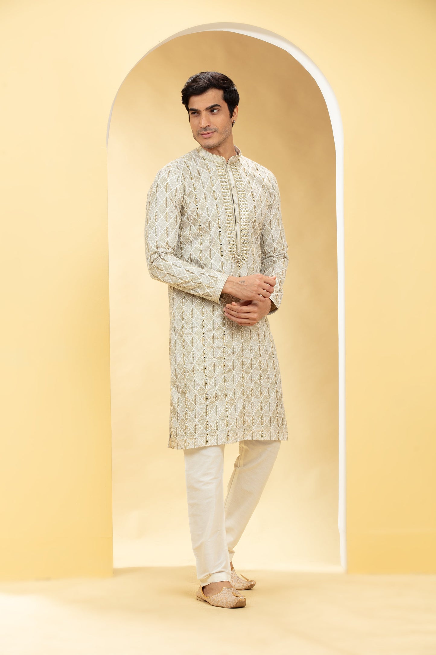 Multicoloured Lucknowi kurta pajama Set with Resham and Thread work