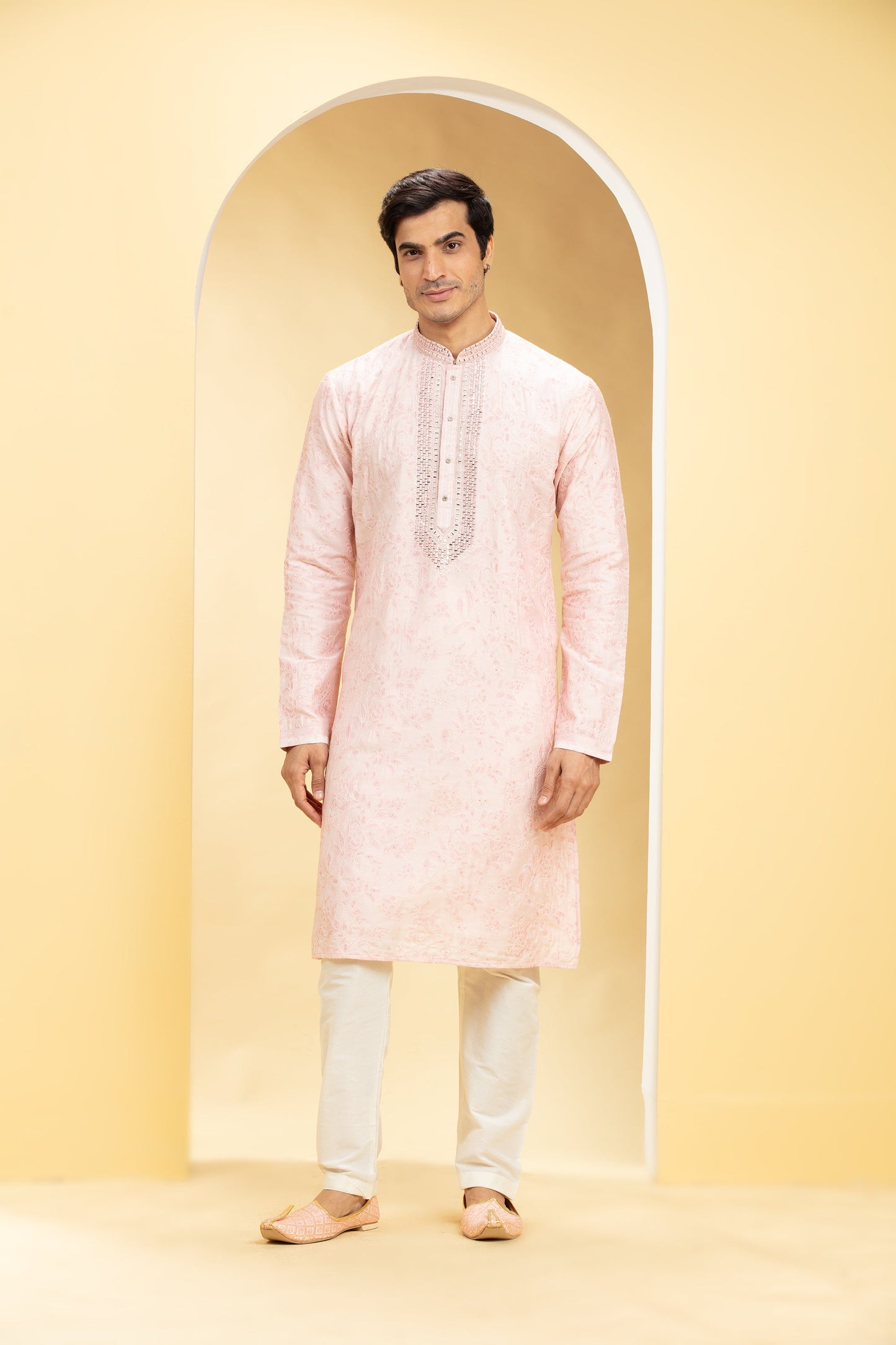 Pastel Pink kurta pajama set with thread embroidery