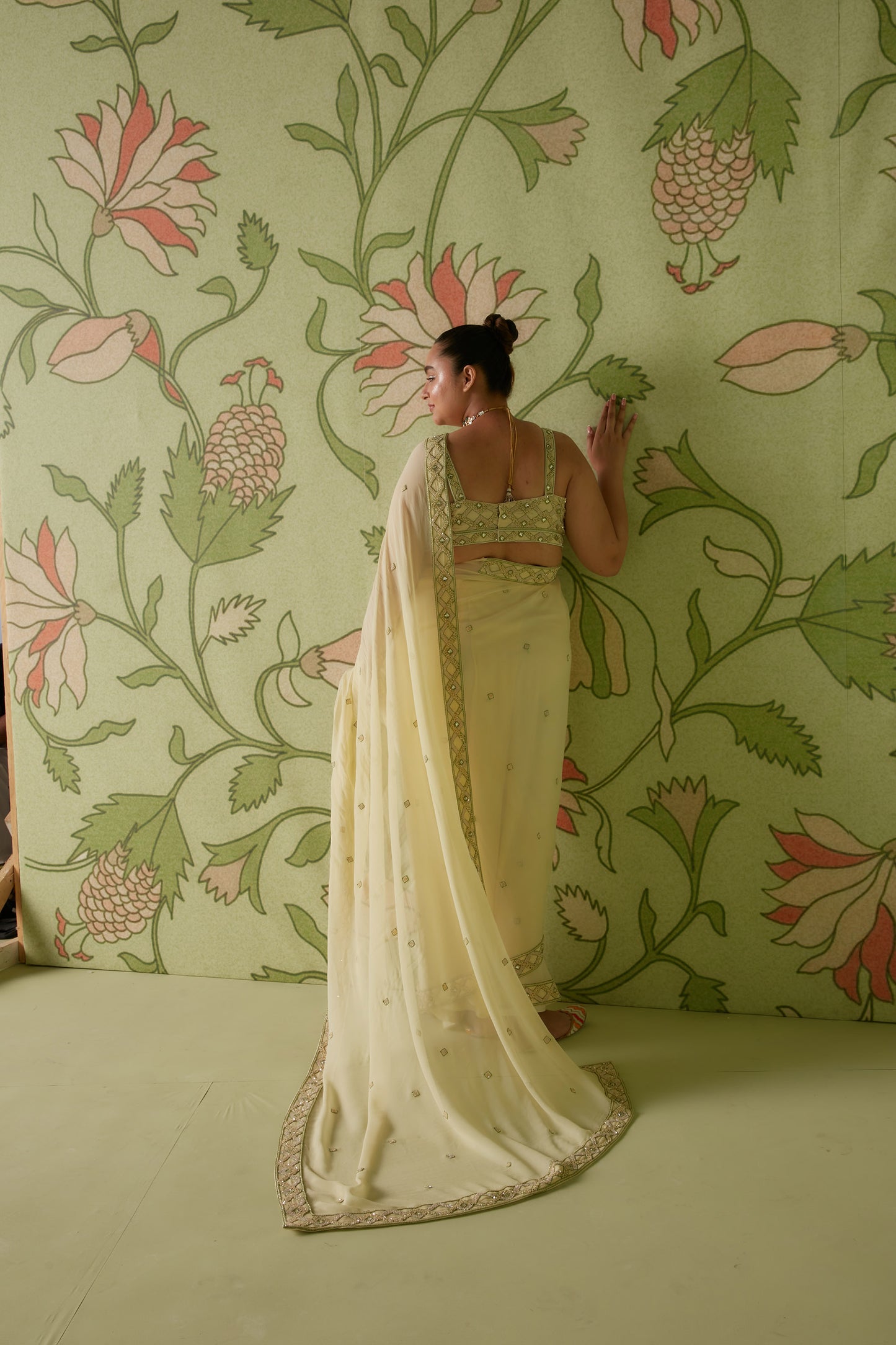 Ivory Signature 3D embroidered Georgette Hunar Saree