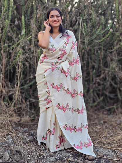 Nayra Beige Saree