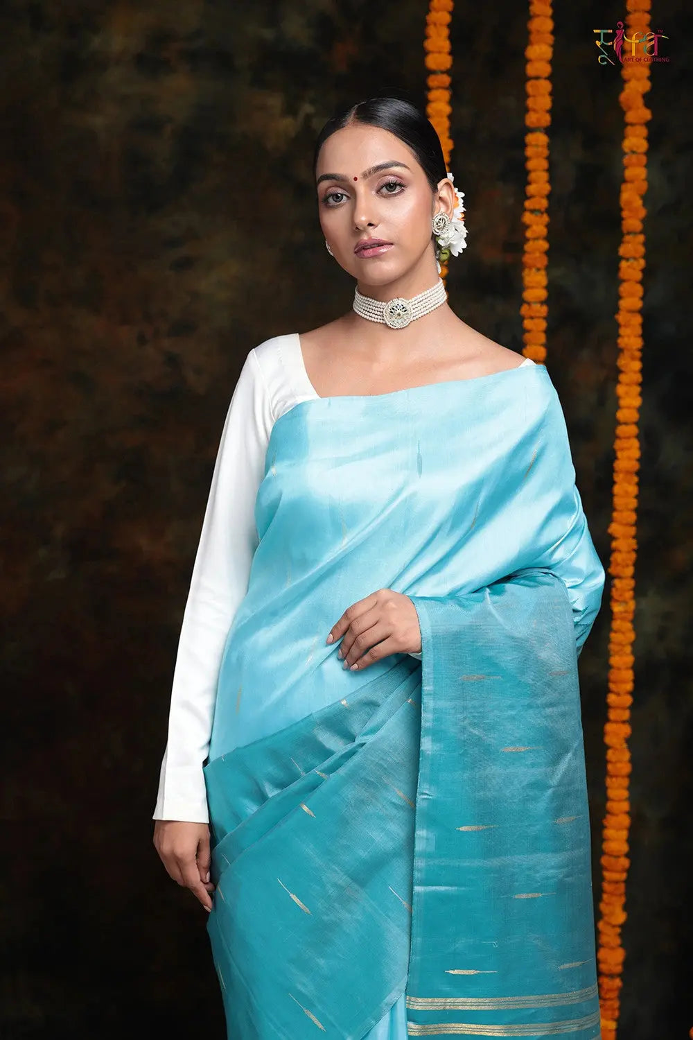 Handloom Sky Blue Low Rise Temple Design Pure Silk Kanchipattu Saree