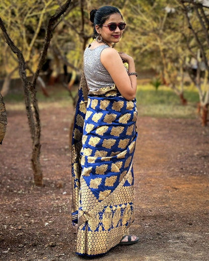 Devi Pratibha - Blue silk apaapi mekhela chador
