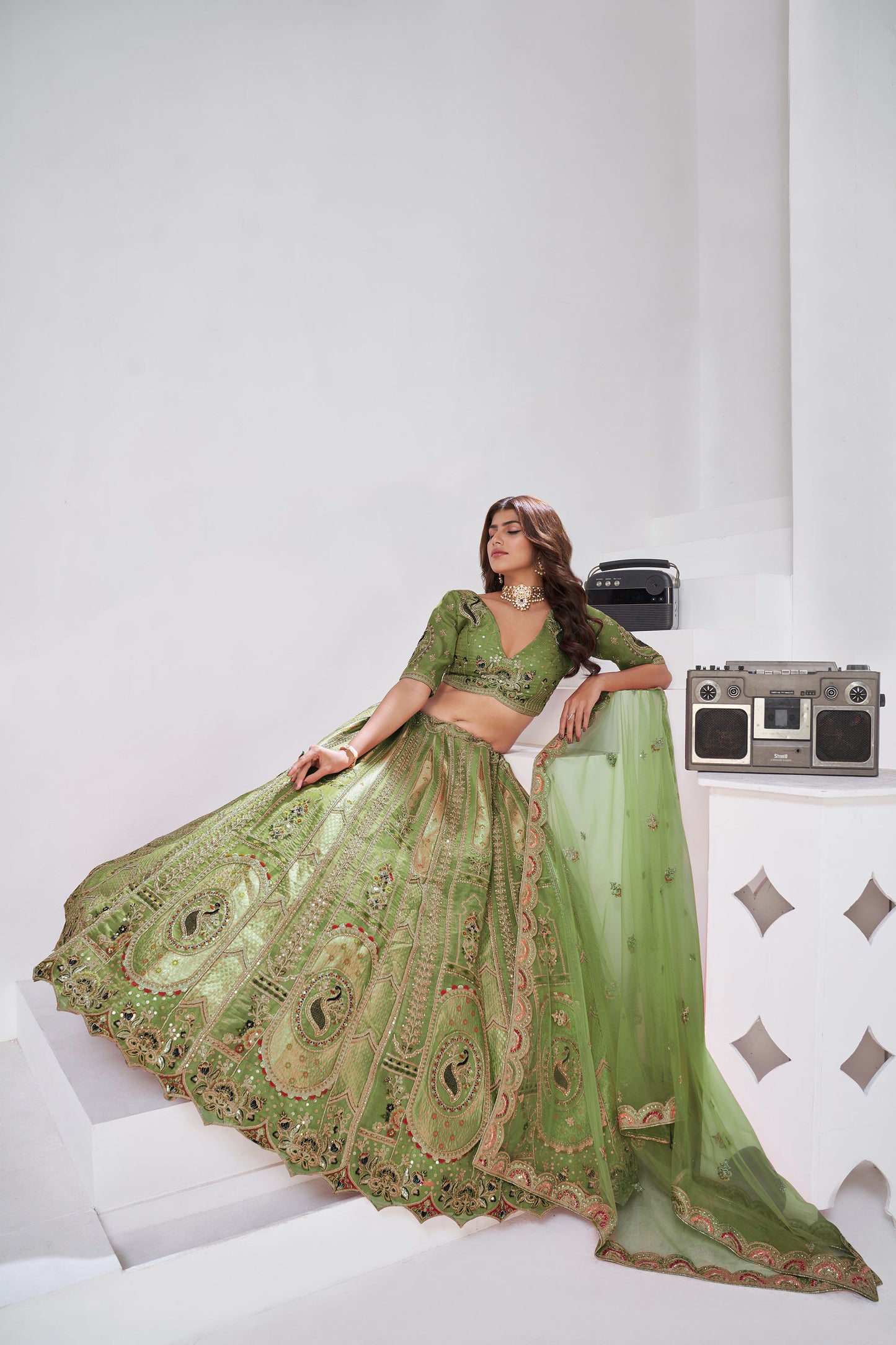 Green Raw Silk Zari & Resham Embroidered Mehendi Lehenga