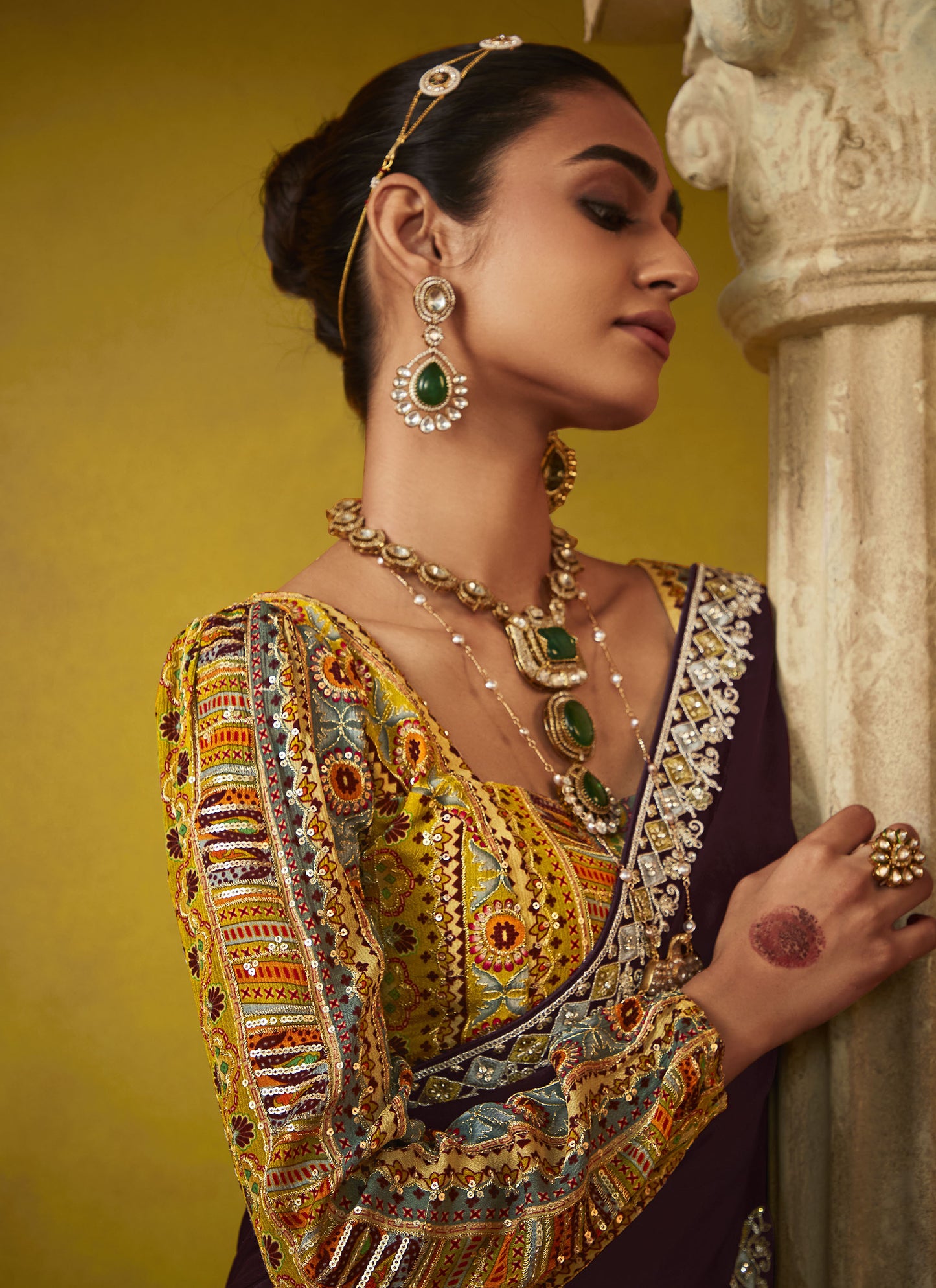 Wine Glass Tissue Dhaga & Thread Embroidered Divani Saree