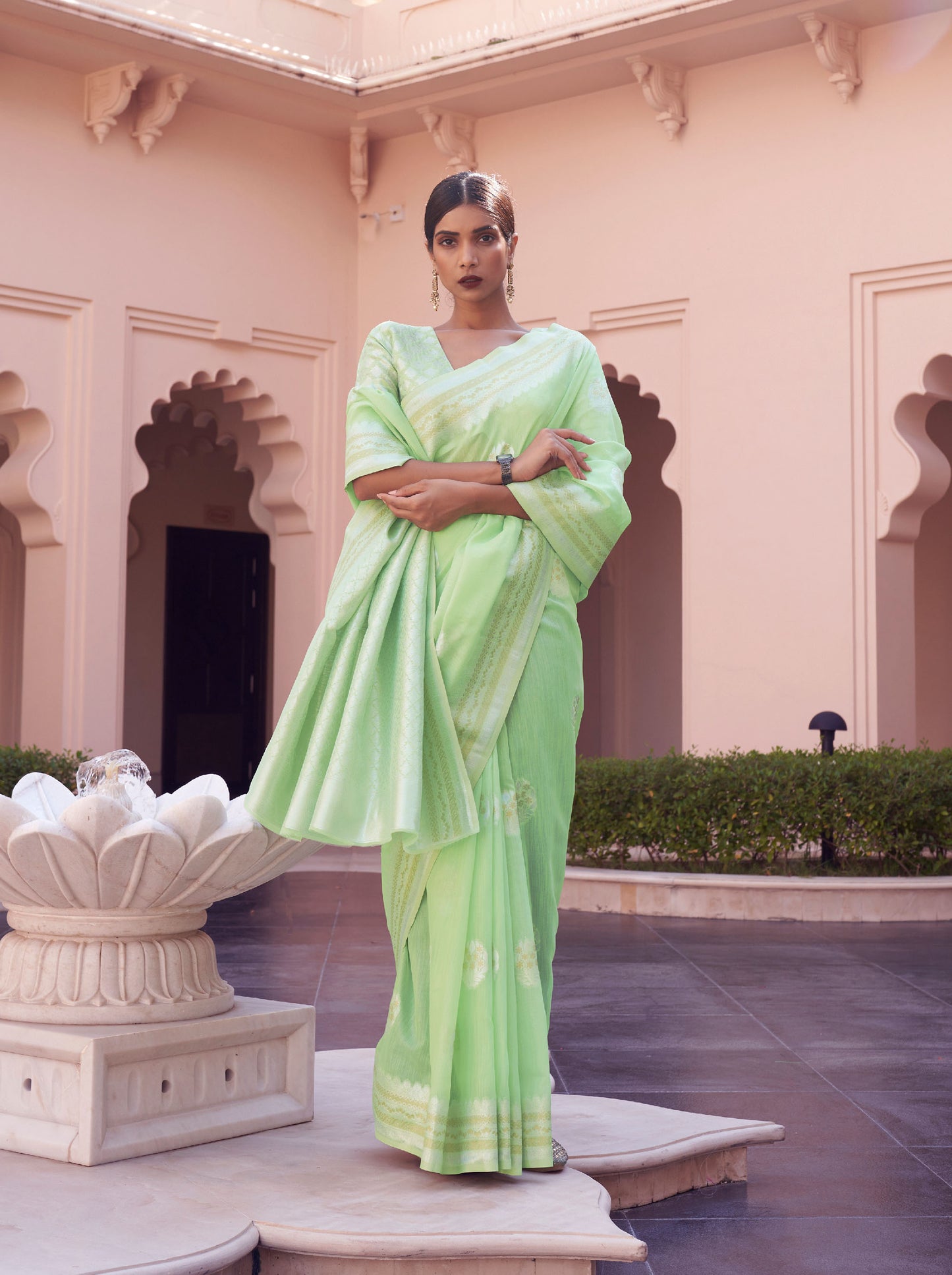 Green Kavni Linen Woven Saree