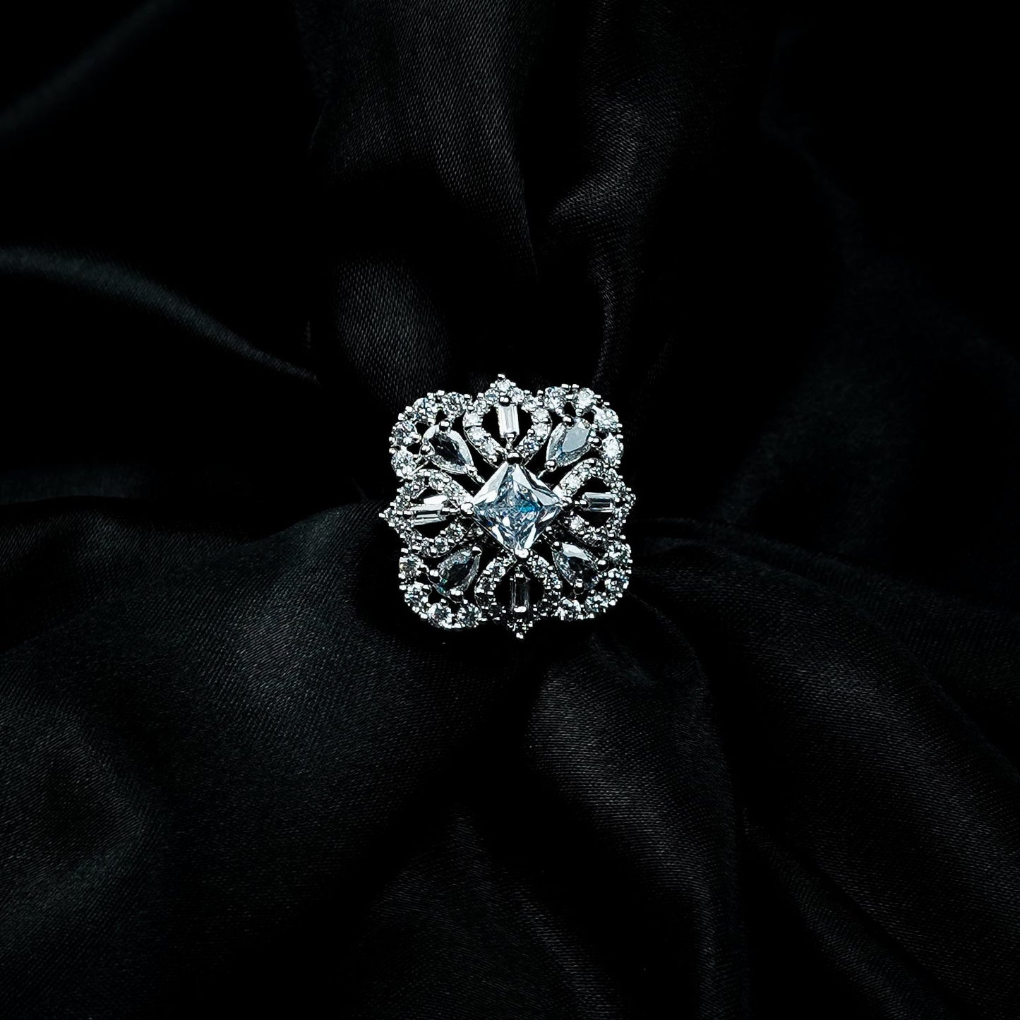 Elara Shine Diamond Ring