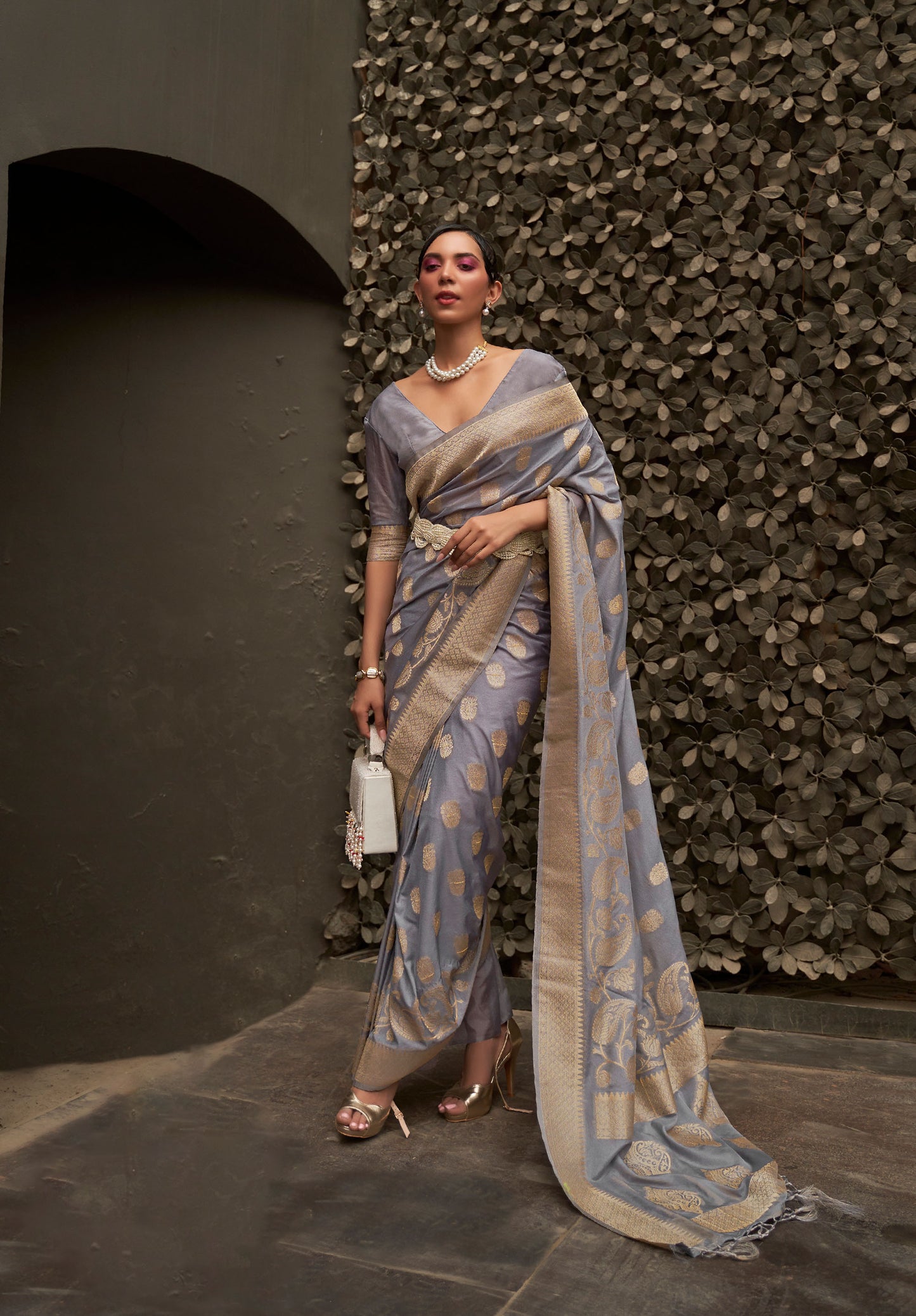 Grey Kosmos Silk Nylon Chinnon Two tone saree