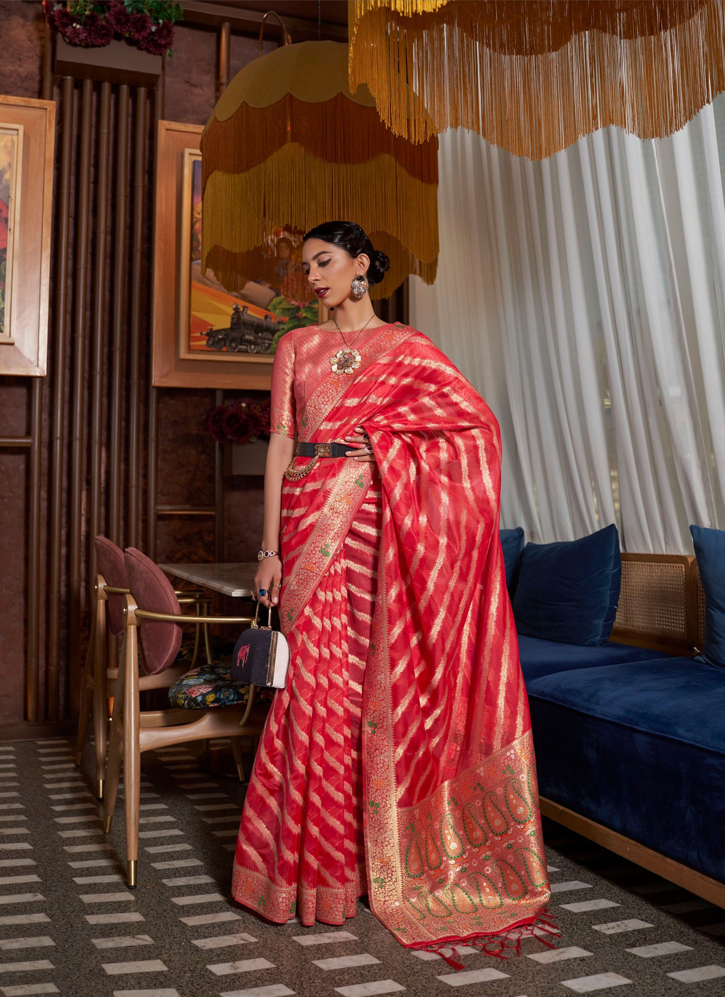 Red Kahana Organza Meenakari Saree
