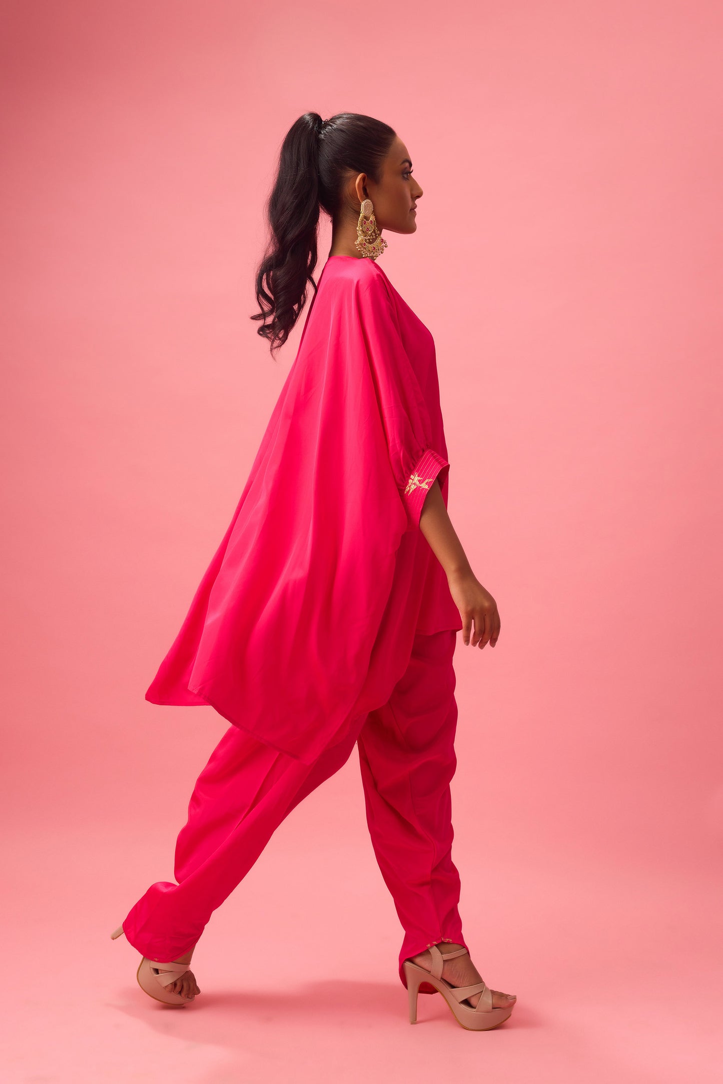 Rani Pink V neckline with dhagai and foiling kaftan detailing paired with salwar