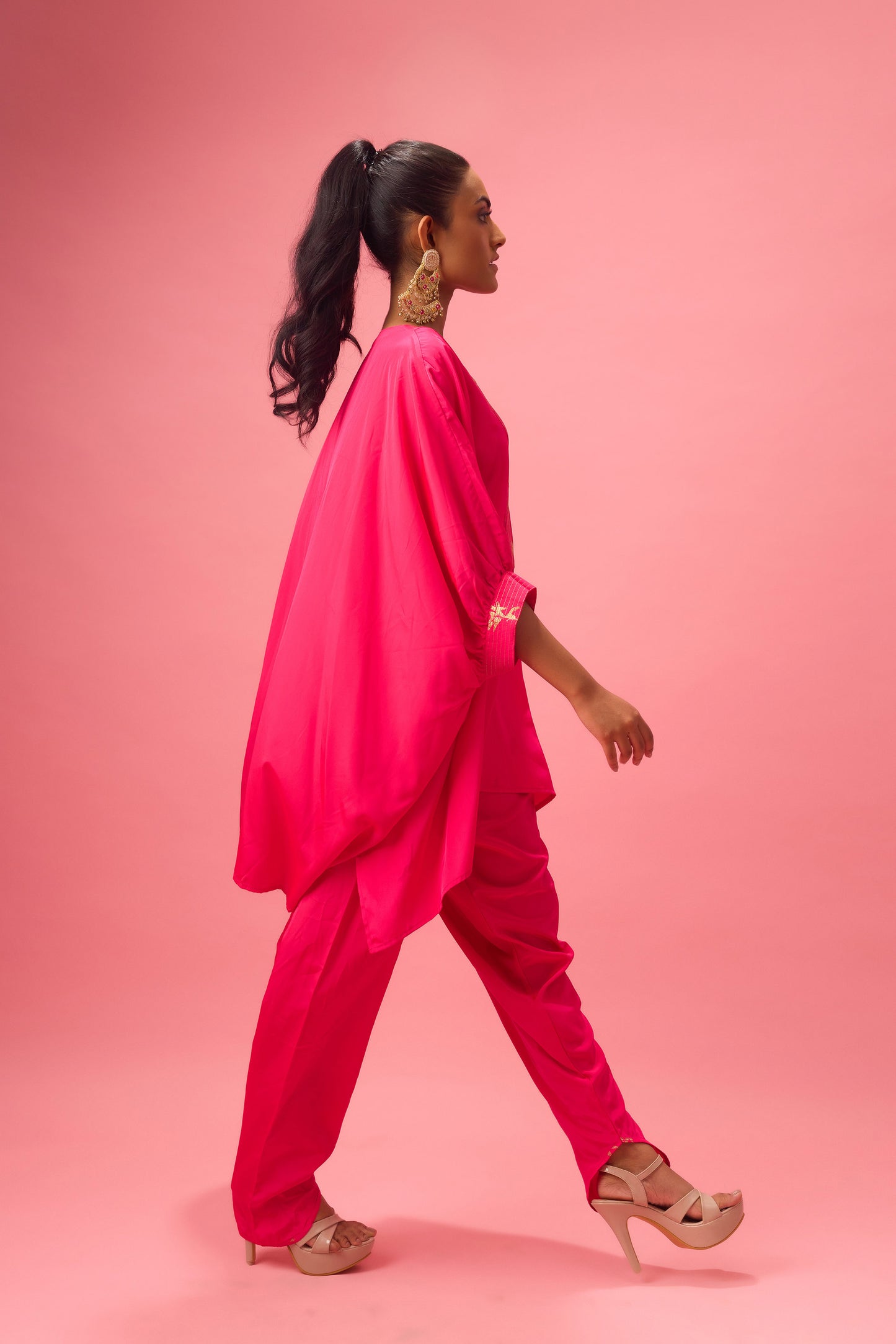 Rani Pink V neckline with dhagai and foiling kaftan detailing paired with salwar