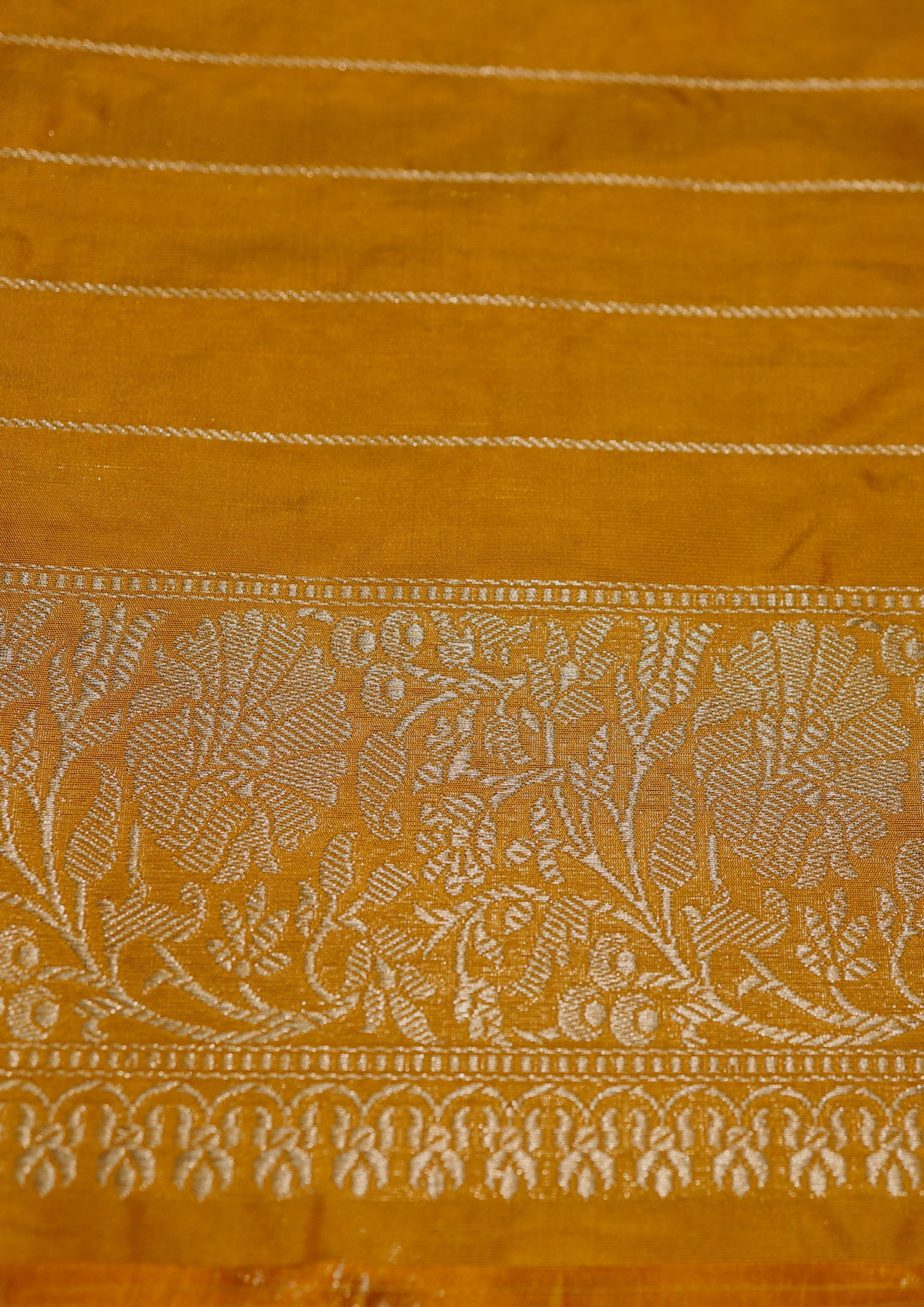 Orange Handwoven Kadwa Katan Silk Saree - Panaya