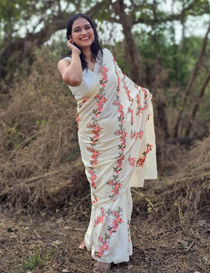 Kalakriti Beige Saree