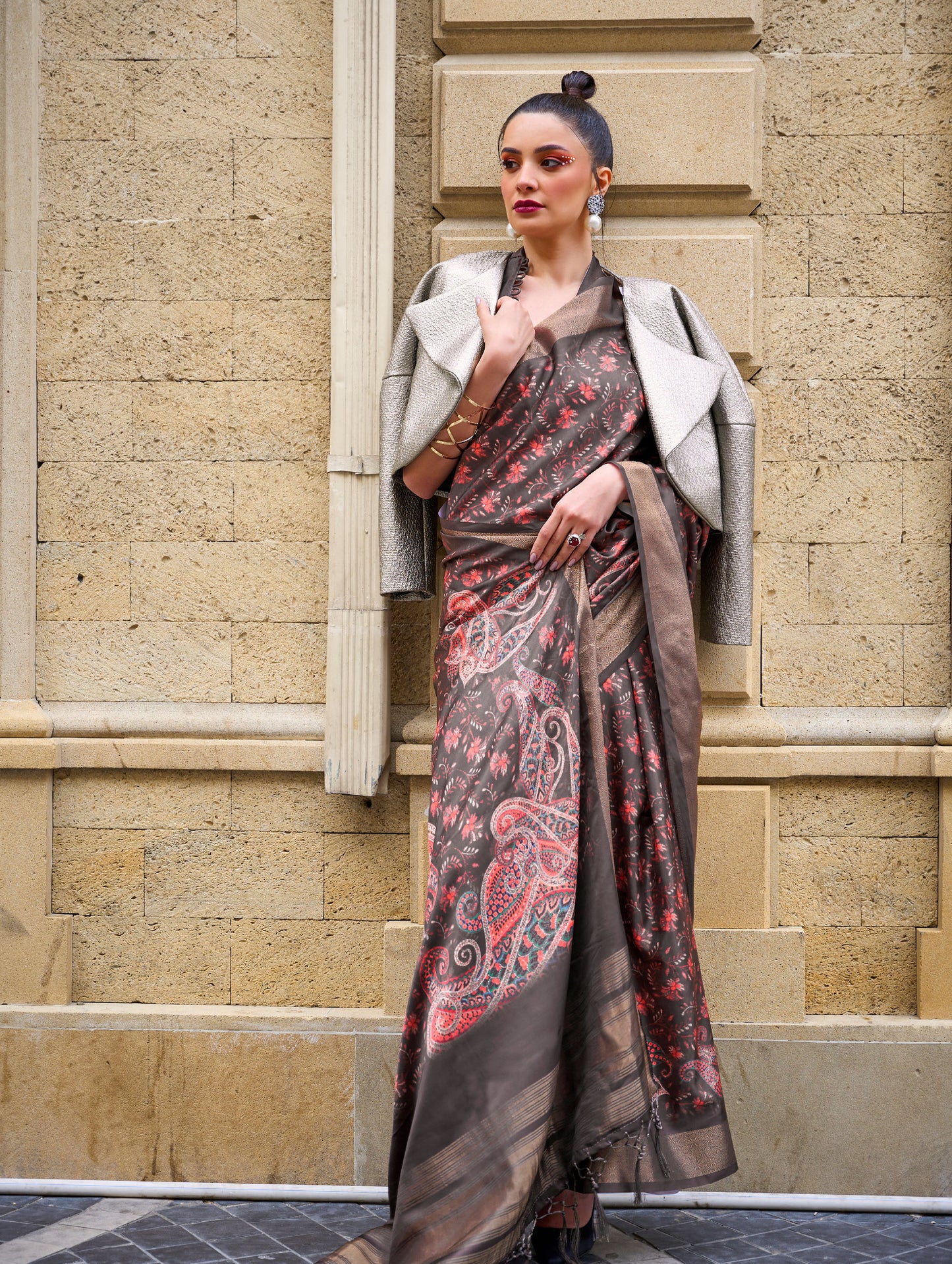 Brown FLoral Kopper Pure Gaji Silk Handloom Saree