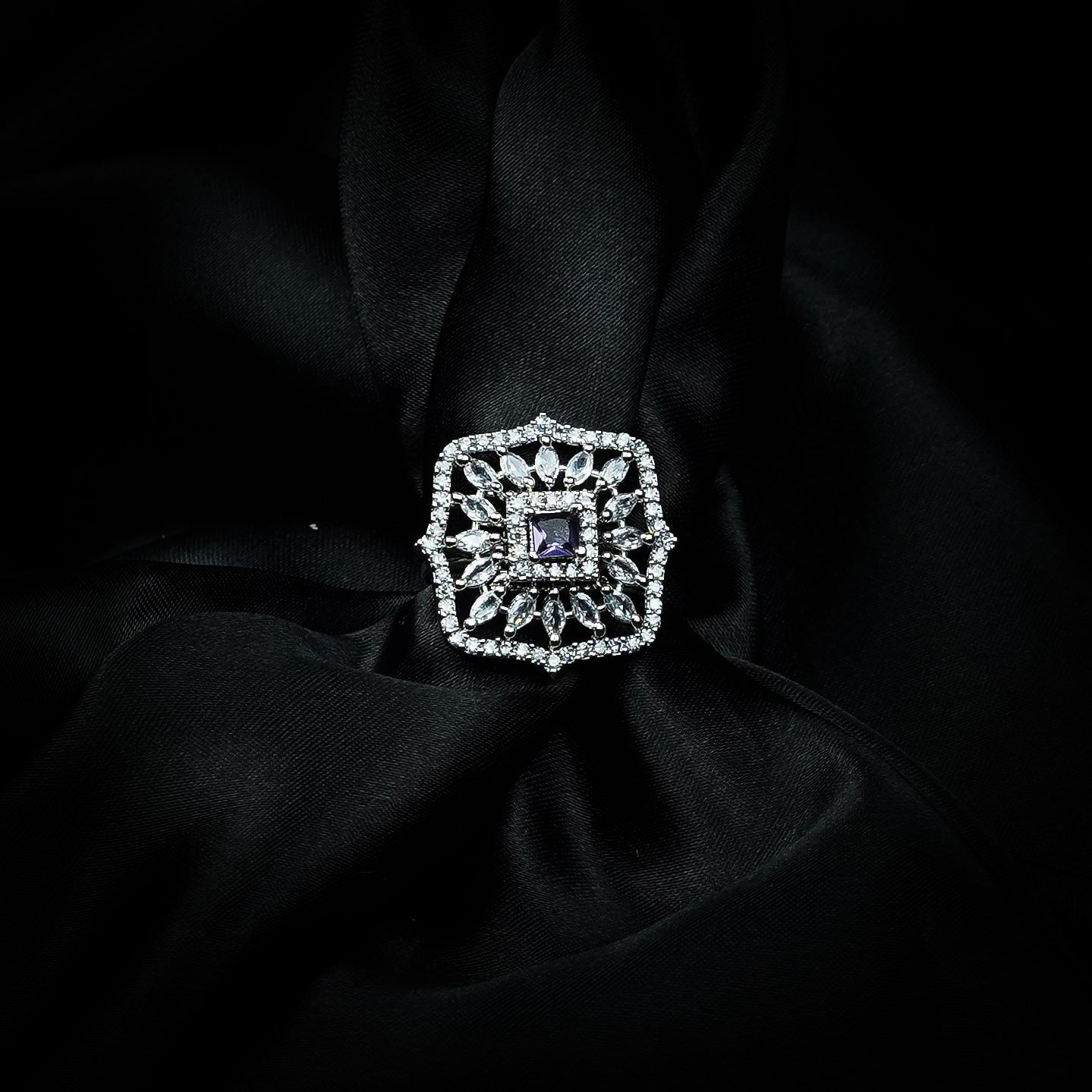 Elara Shine Diamond Ring