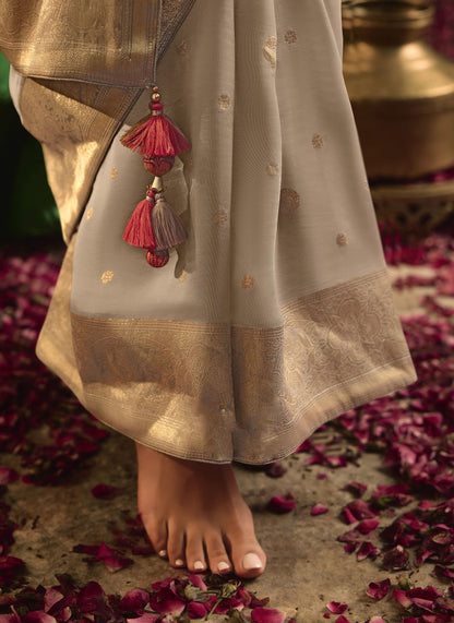 Grey Crepe Dola Silk Weaving Sinduri Raas Saree