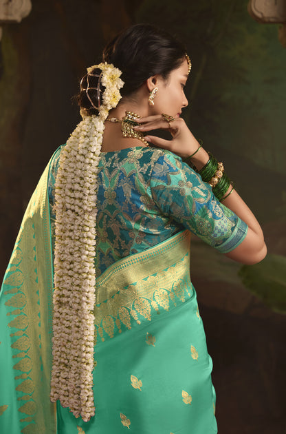Green Crepe Dola Silk Weaving Sinduri Raas Saree