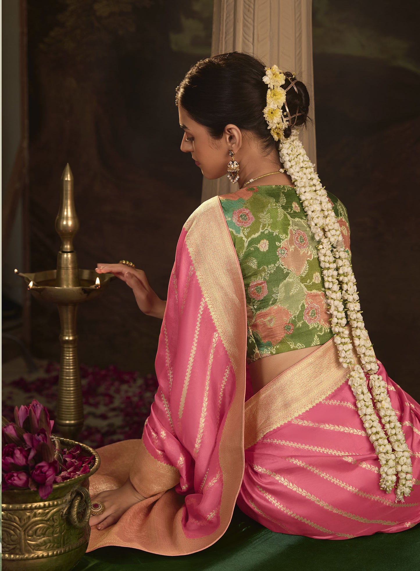 Light Pink Crepe Dola Silk Weaving Sinduri Raas Saree