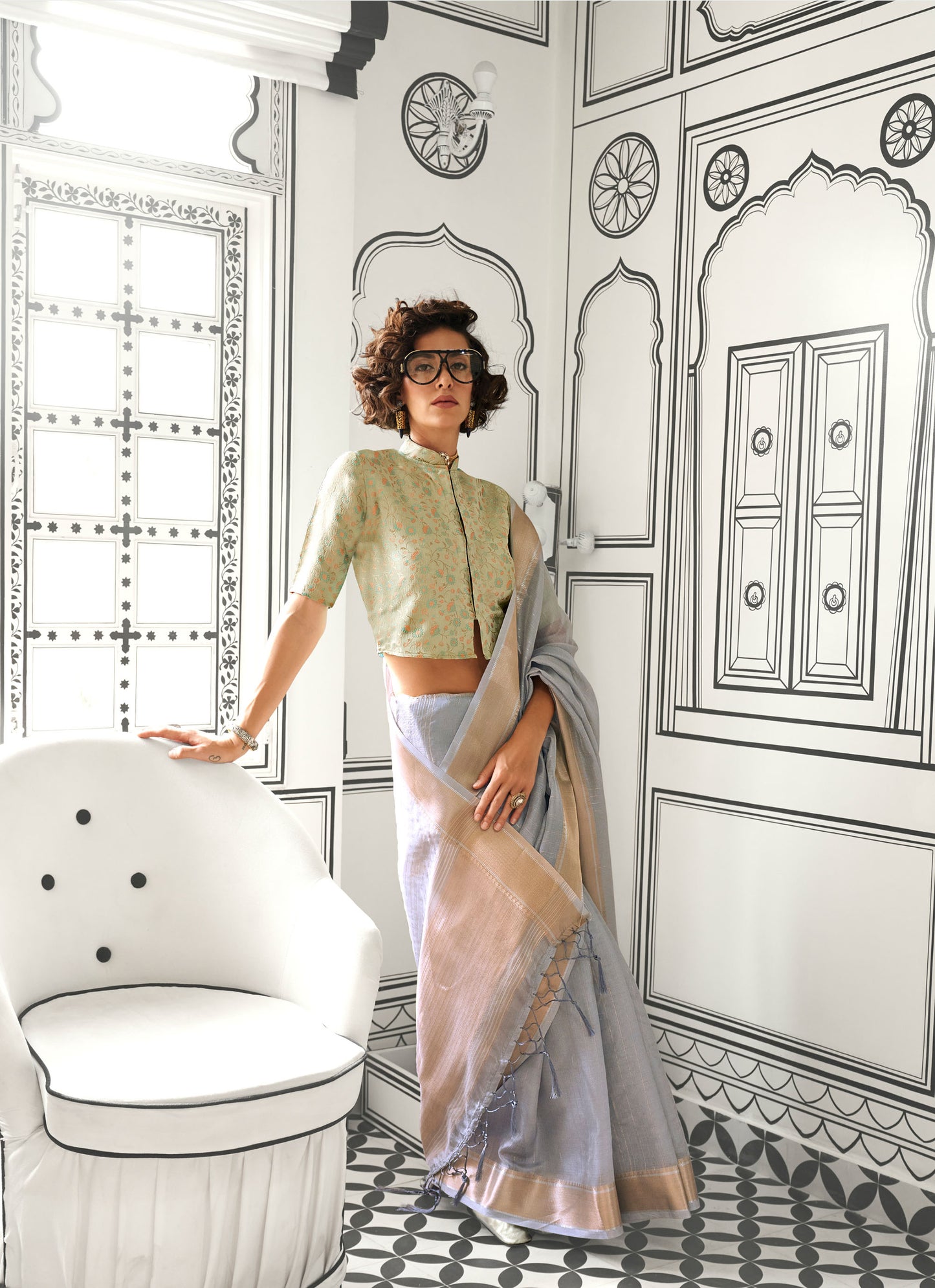 Light Grey Knoorie Moss Chiffon Handloom Saree