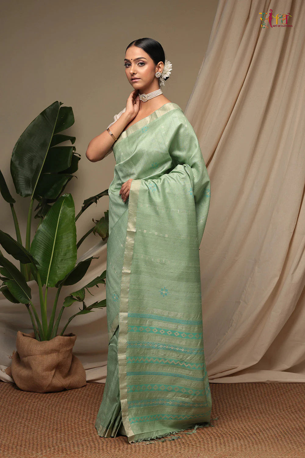 Handloom Pistachio Green Pure Tussar Silk Kanchi Saree with Zari Border